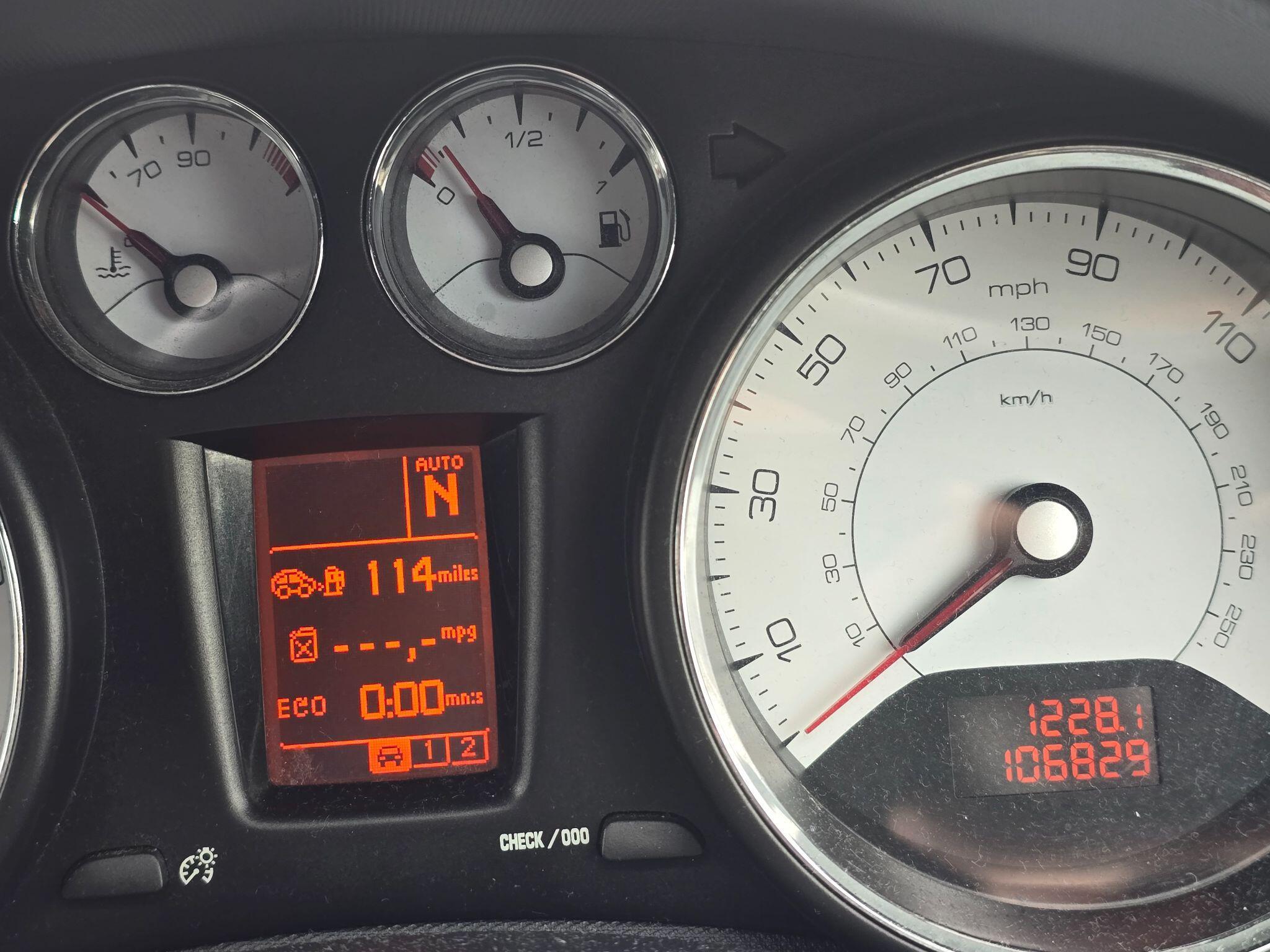 Peugeot 308 - Image 7