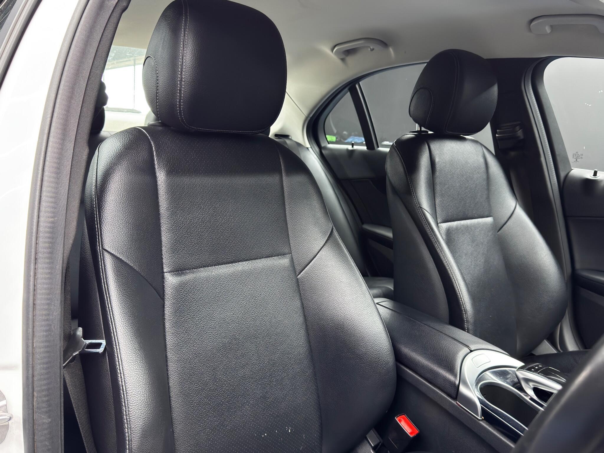 Mercedes C Class - Image 12