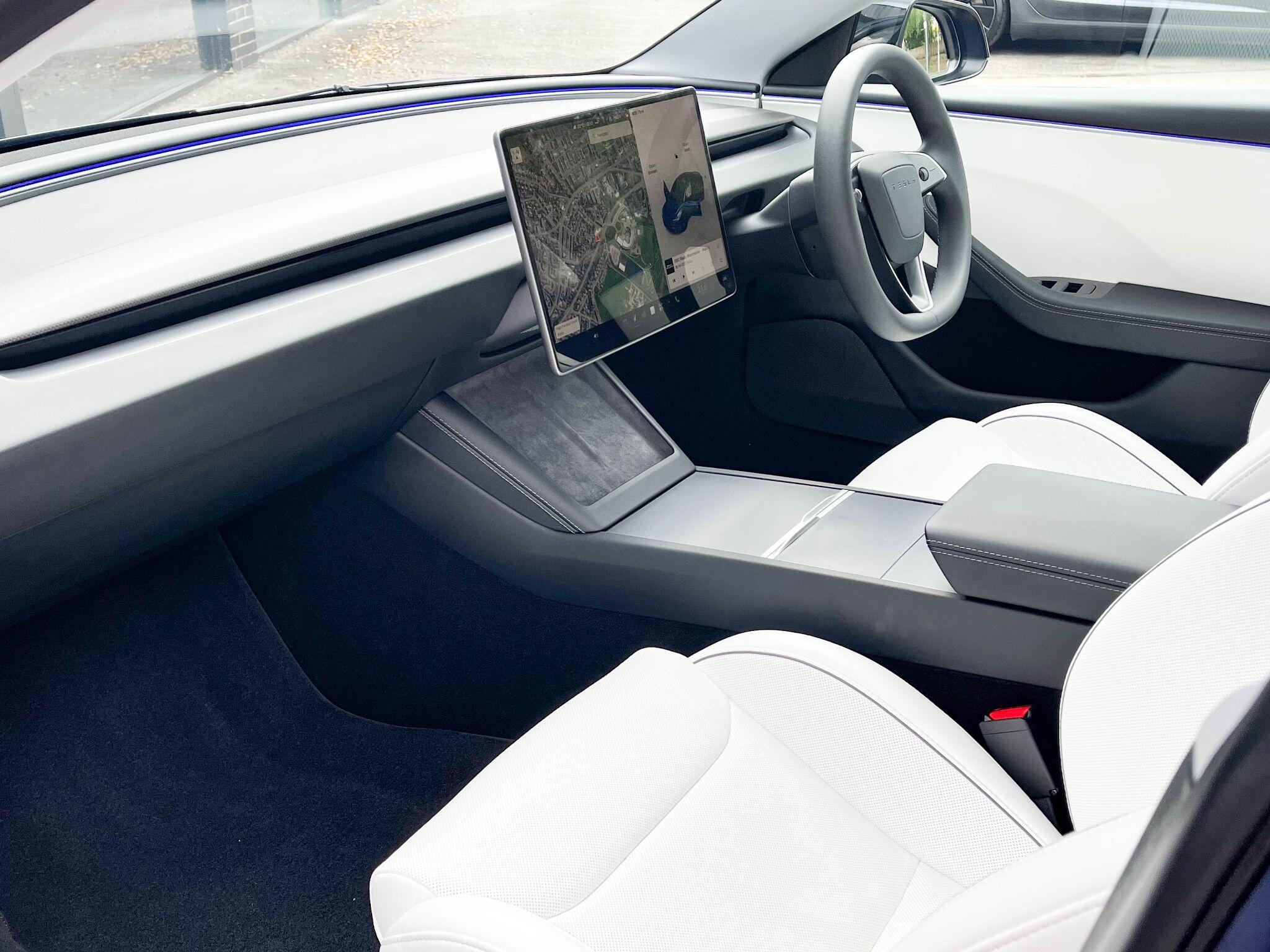 Tesla Model 3 - Image 5