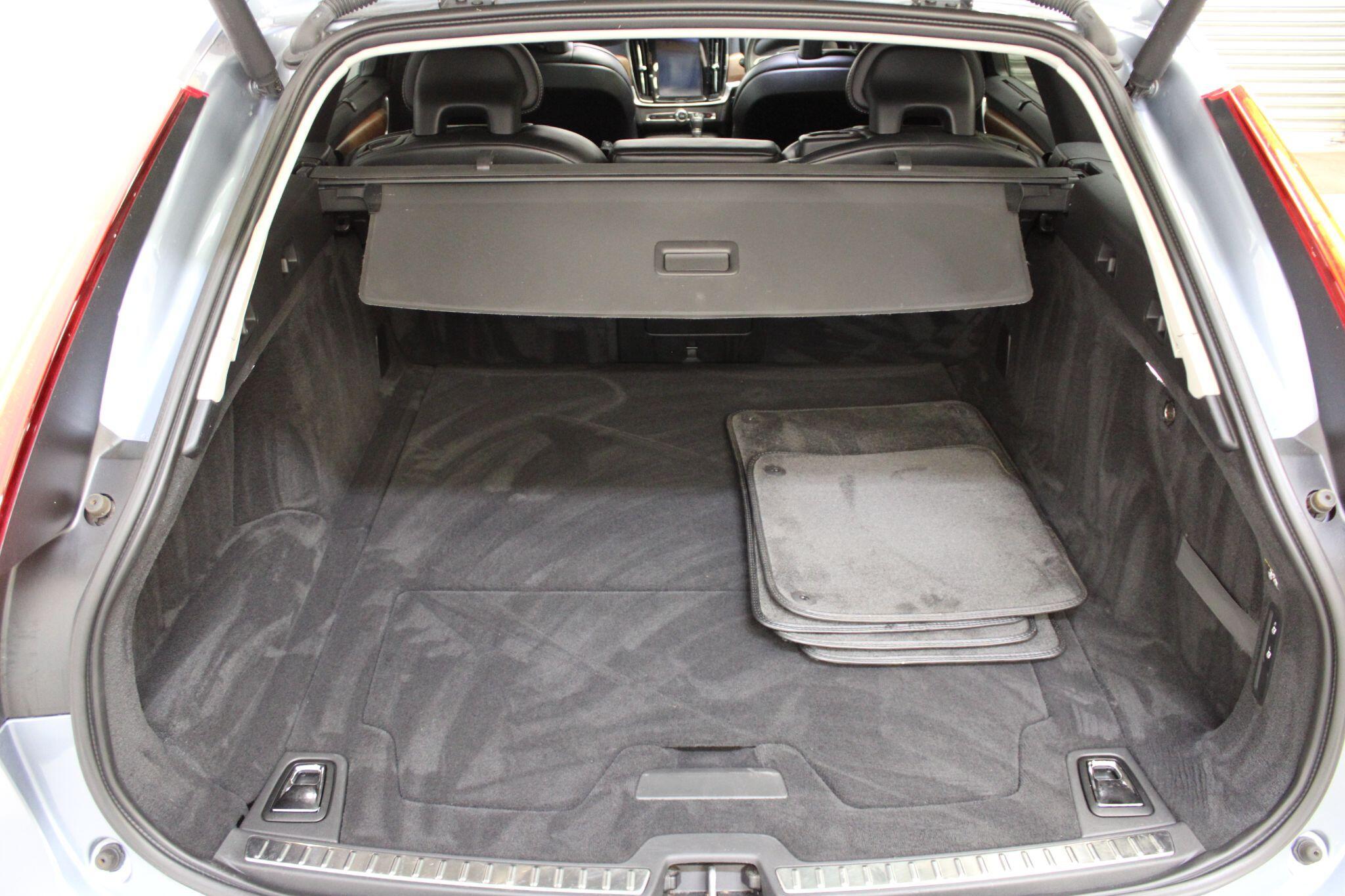 Volvo V90 - Image 16