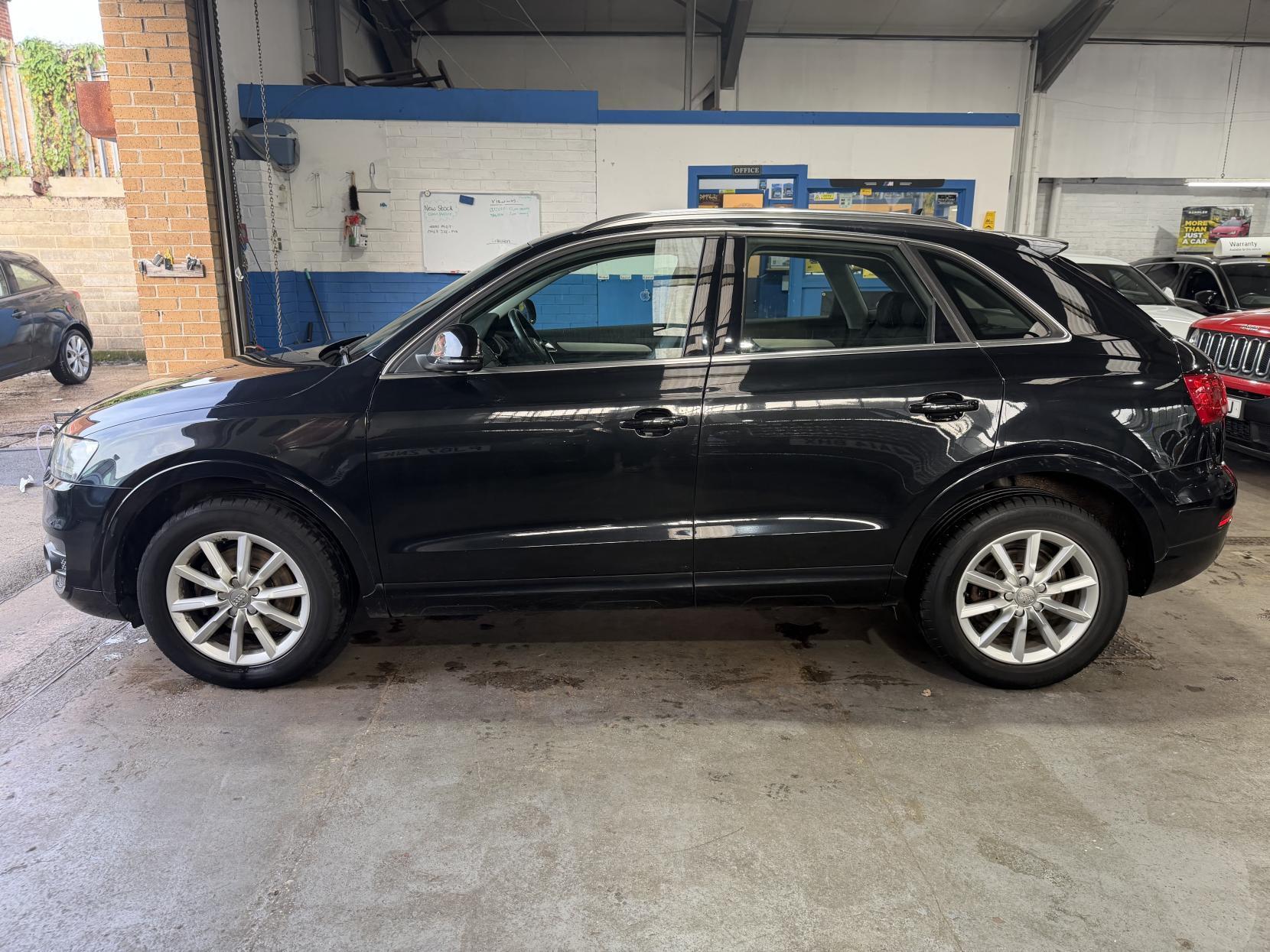 Audi Q3 - Image 8