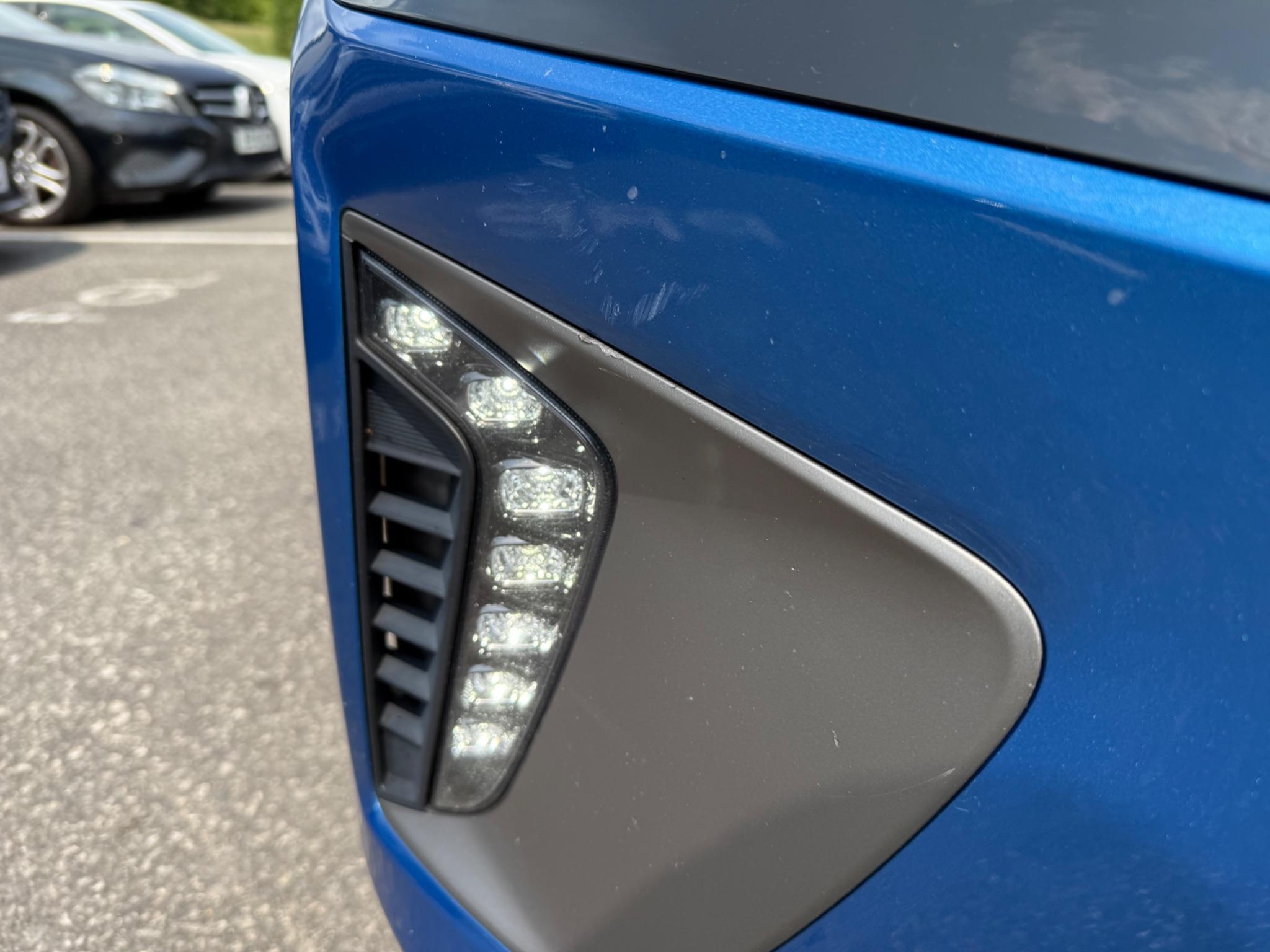 Hyundai Ioniq - Image 20