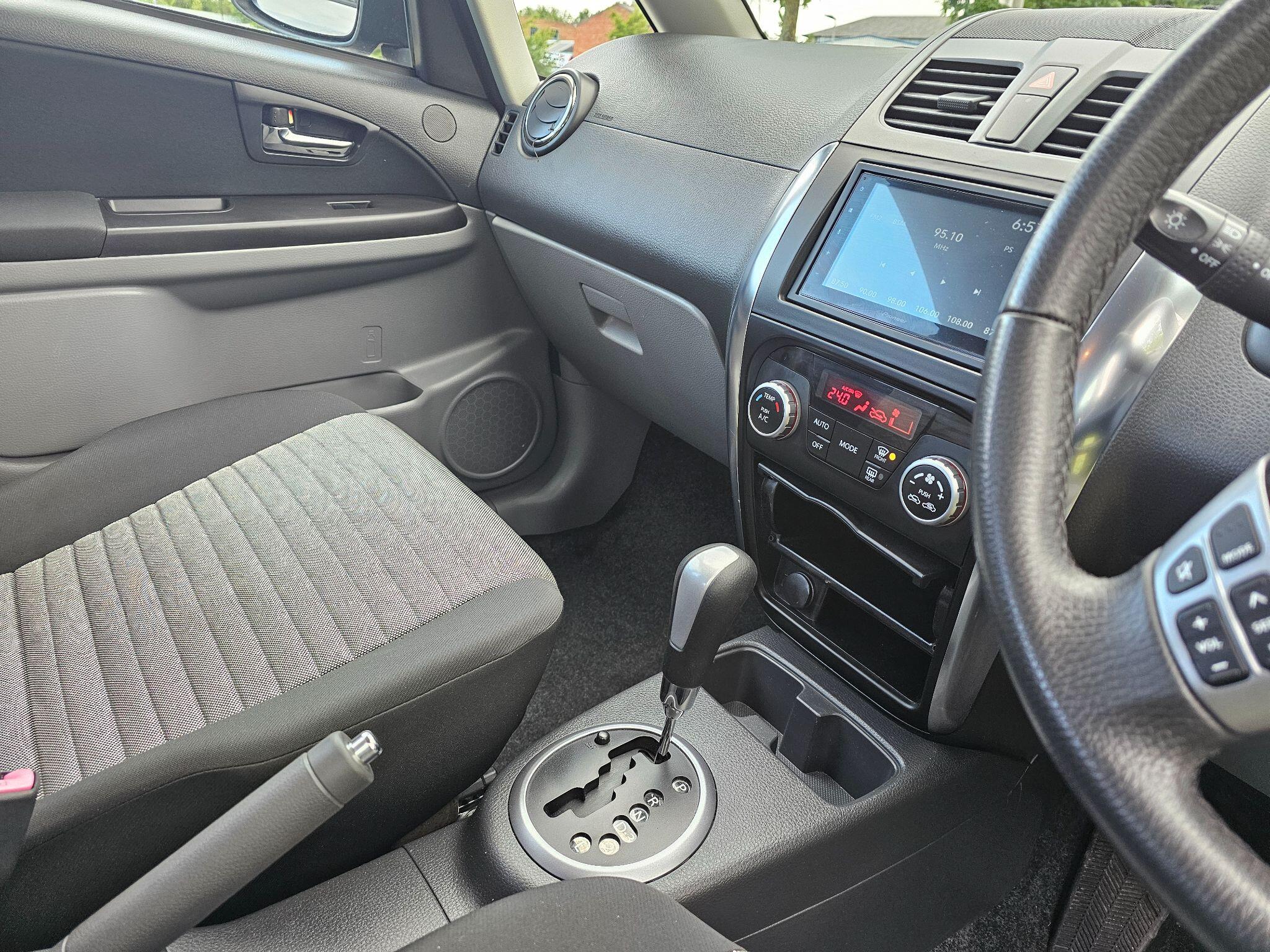 Suzuki SX4 - Image 2