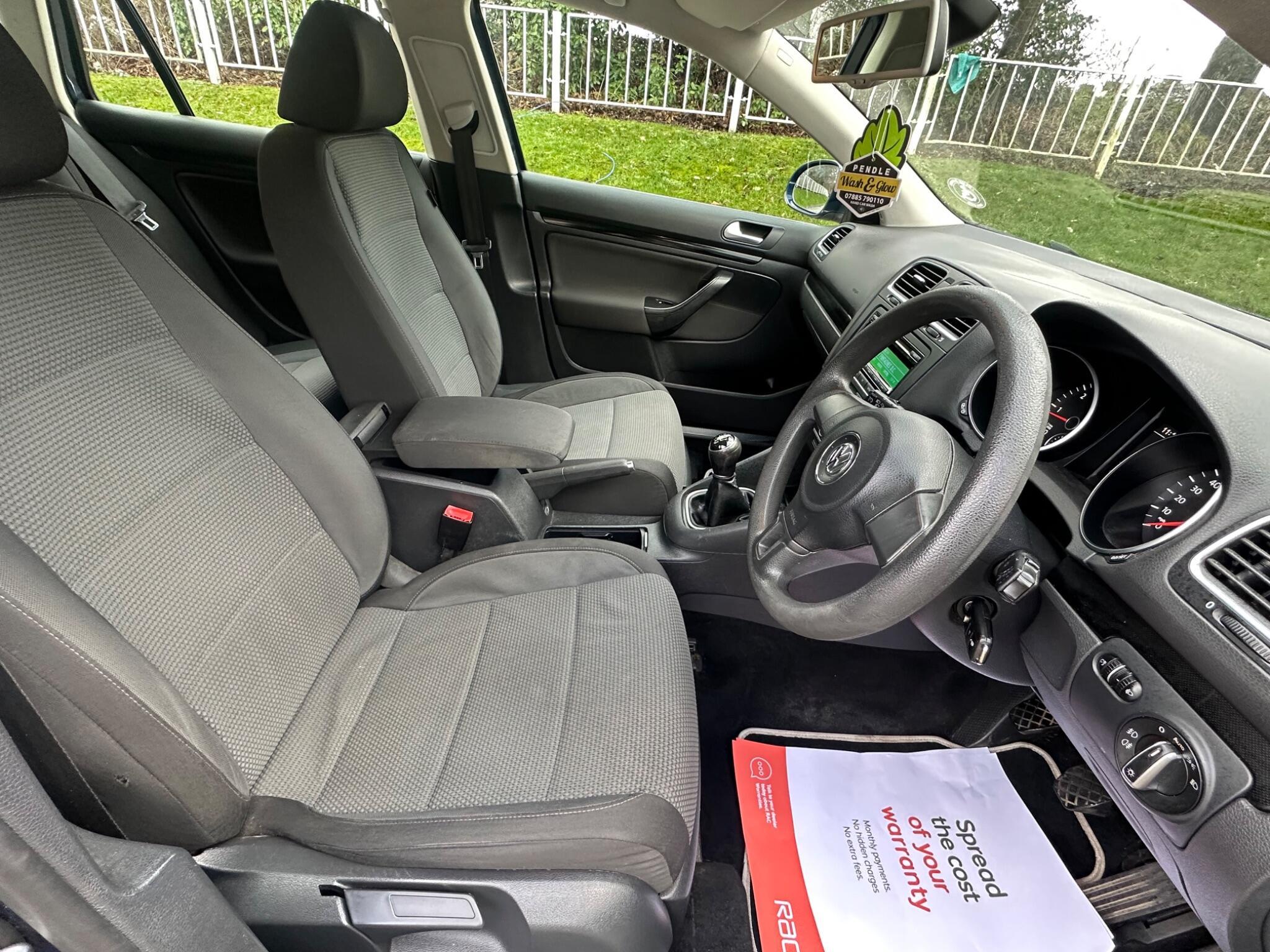 Volkswagen Golf - Image 20