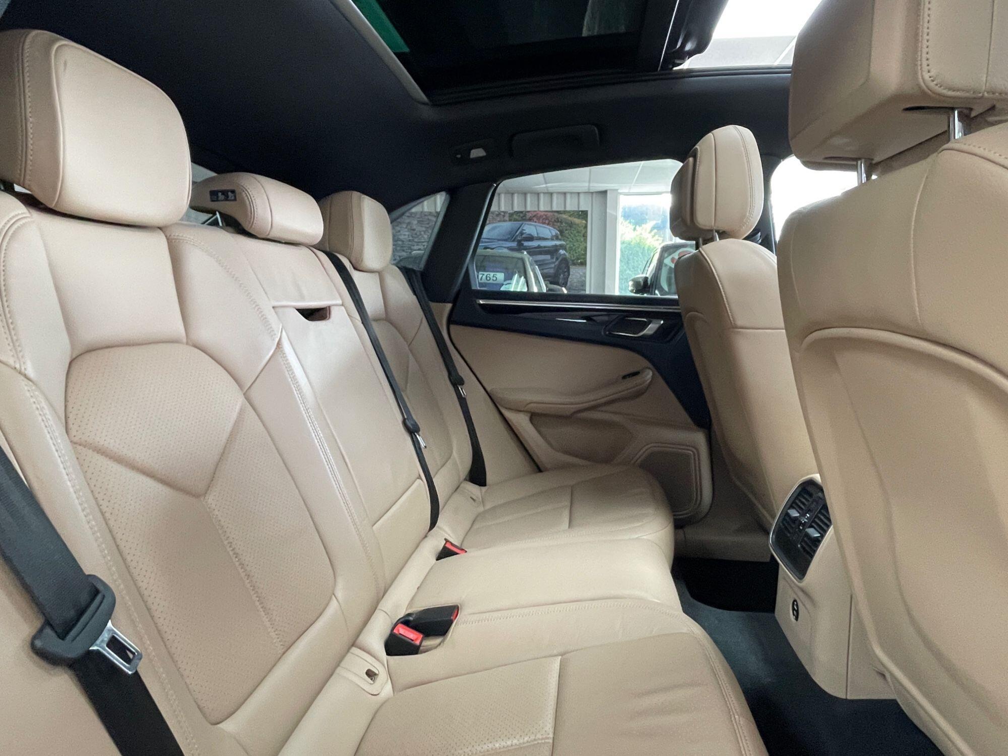 Porsche Macan - Image 32