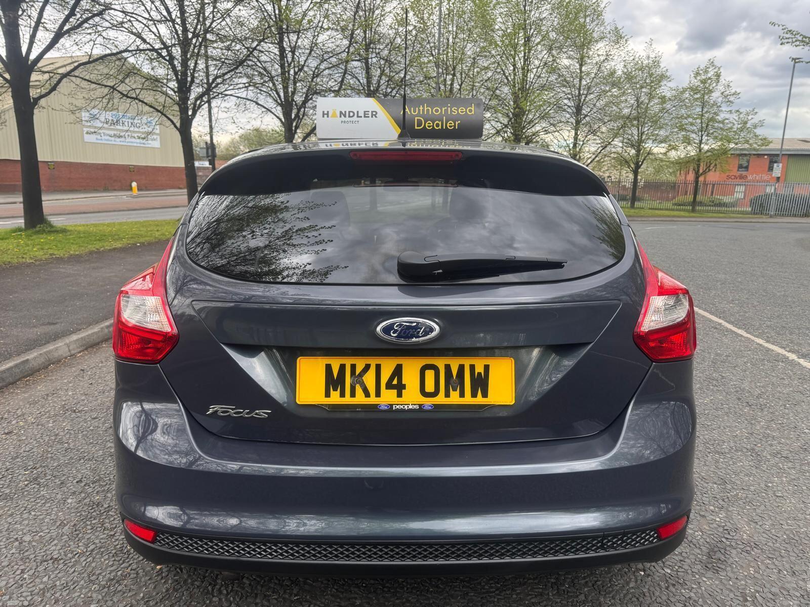 Ford Focus - Image 11