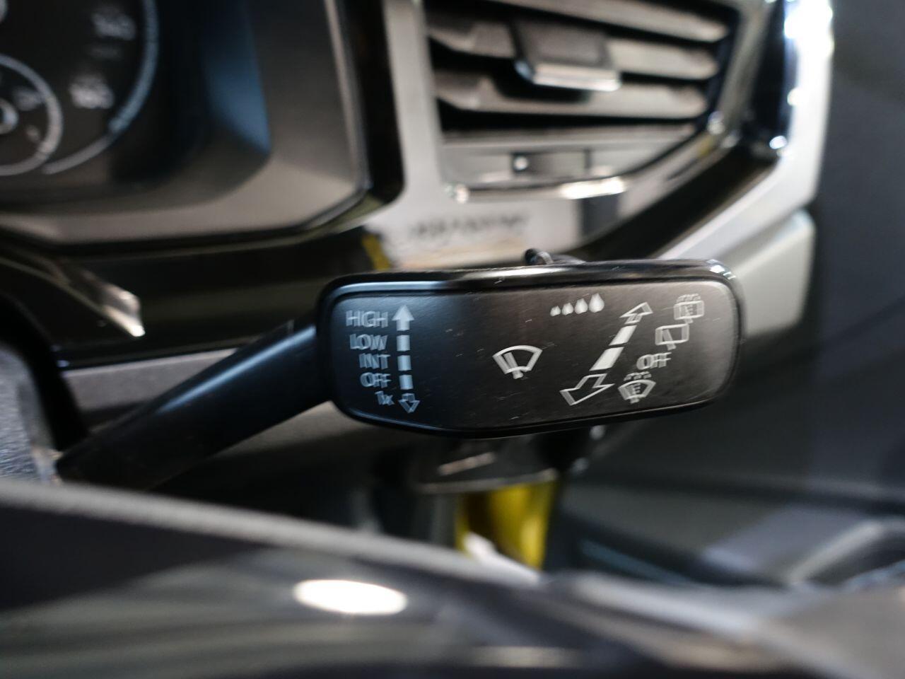 Volkswagen Polo - Image 21