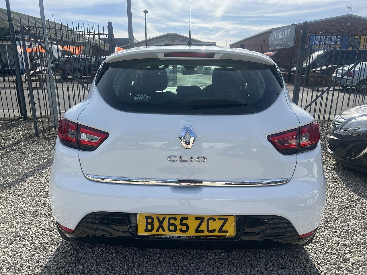 Renault Clio - Image 5