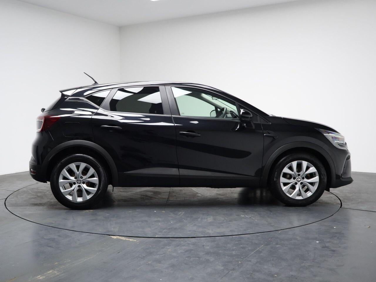 Renault Captur - Image 14