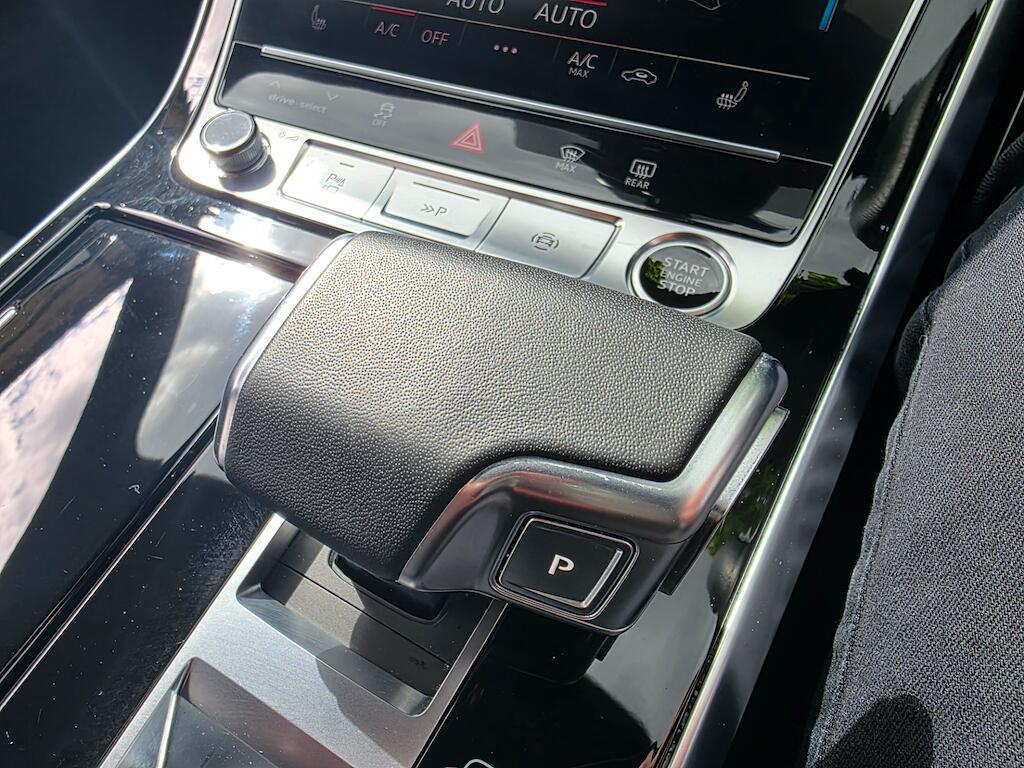 Audi Q8 - Image 40