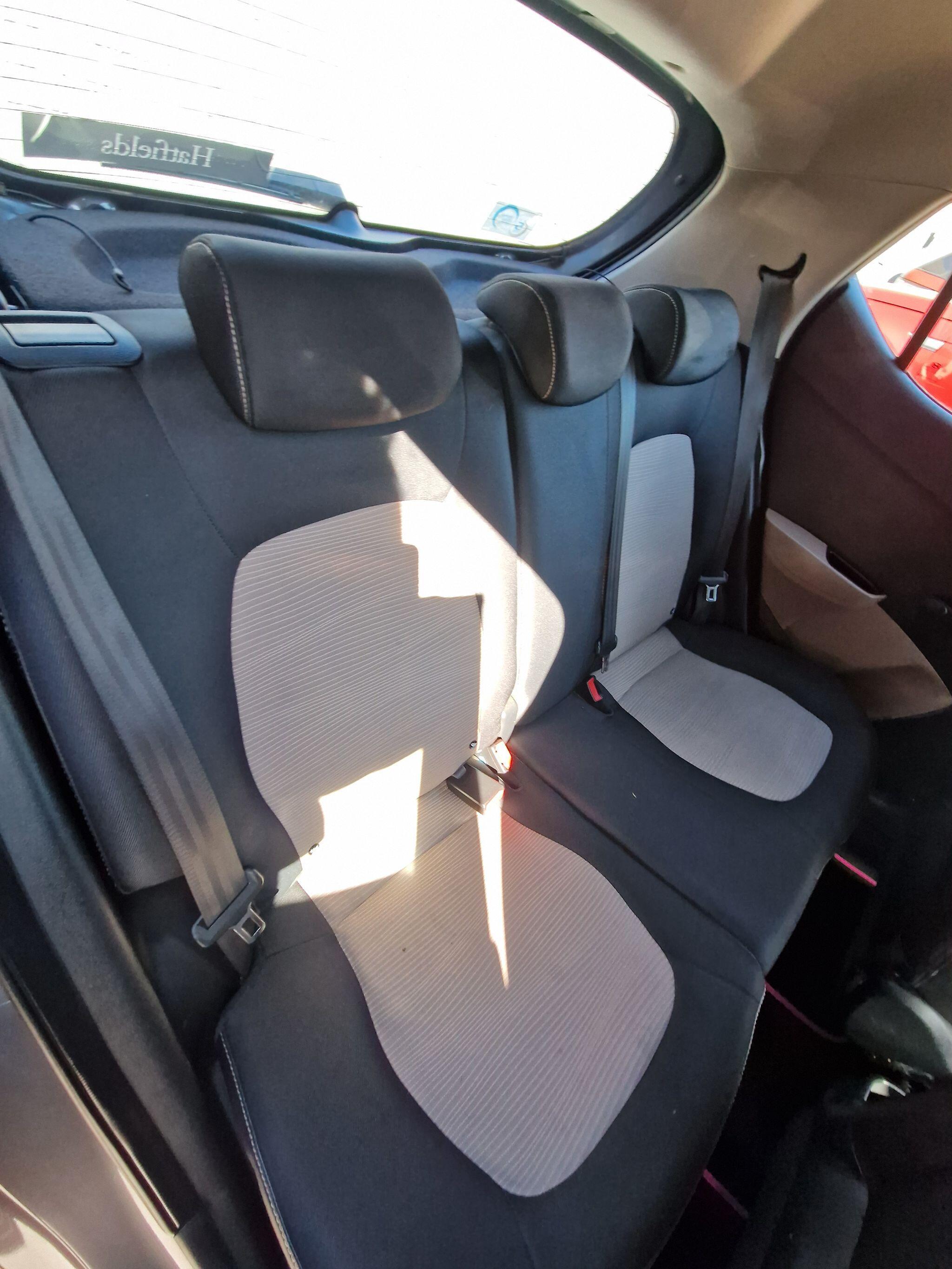 Hyundai i10 - Image 33
