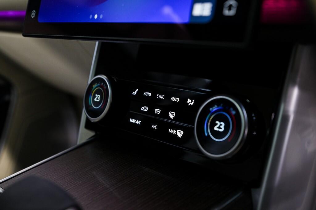 Land Rover Range Rover - Image 24