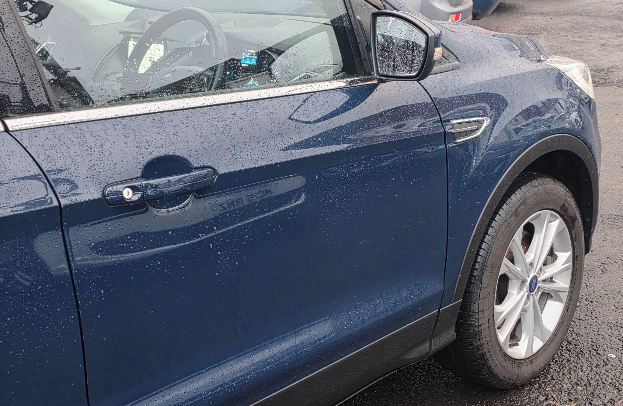 Ford Kuga - Image 10