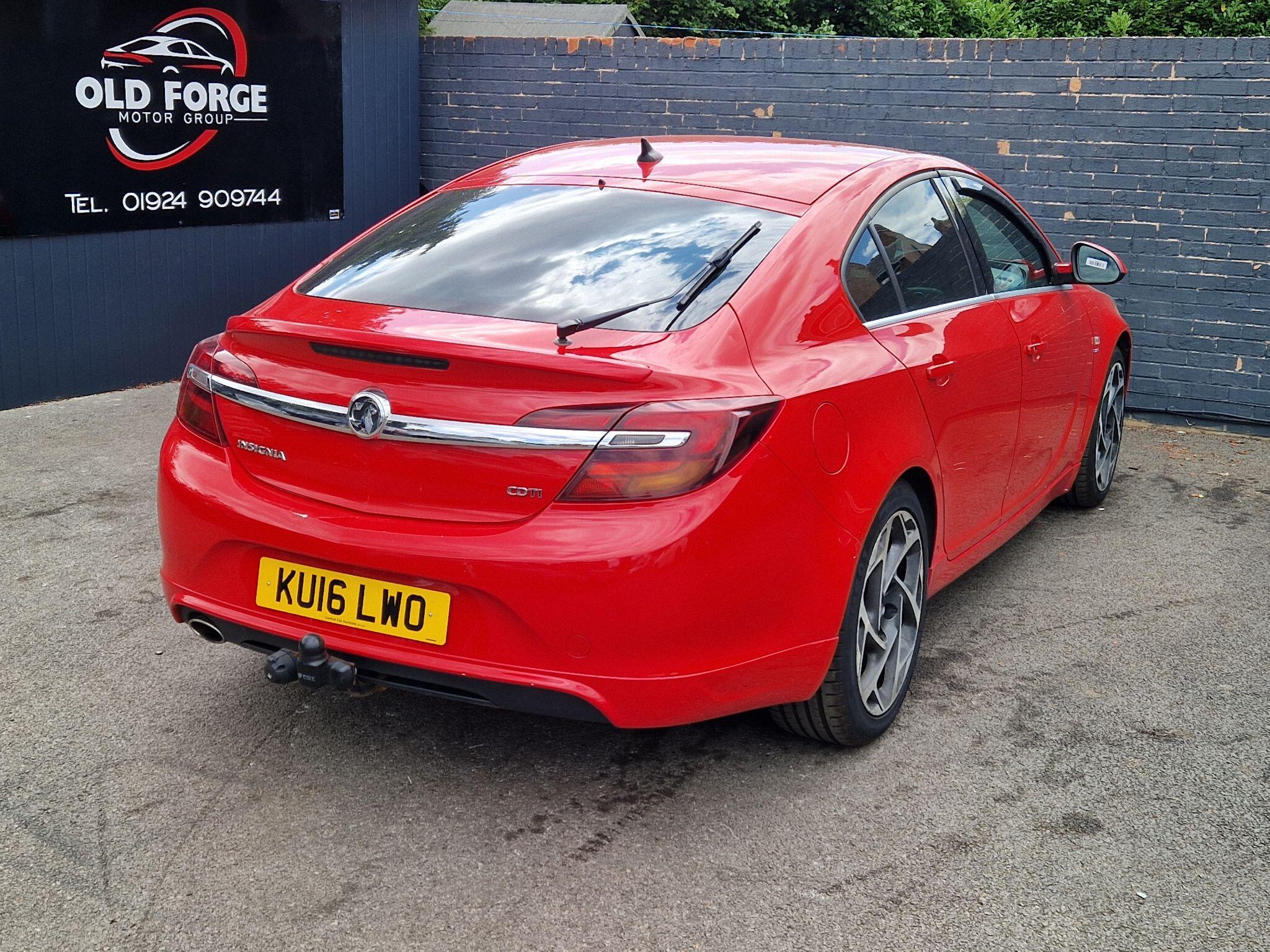 Vauxhall Insignia - Image 10