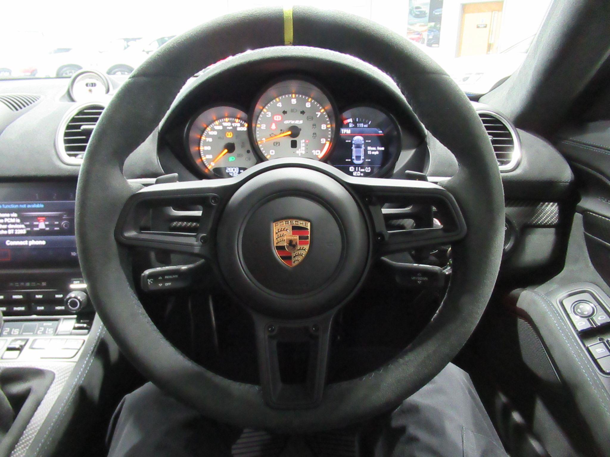 Porsche 718 Cayman - Image 47