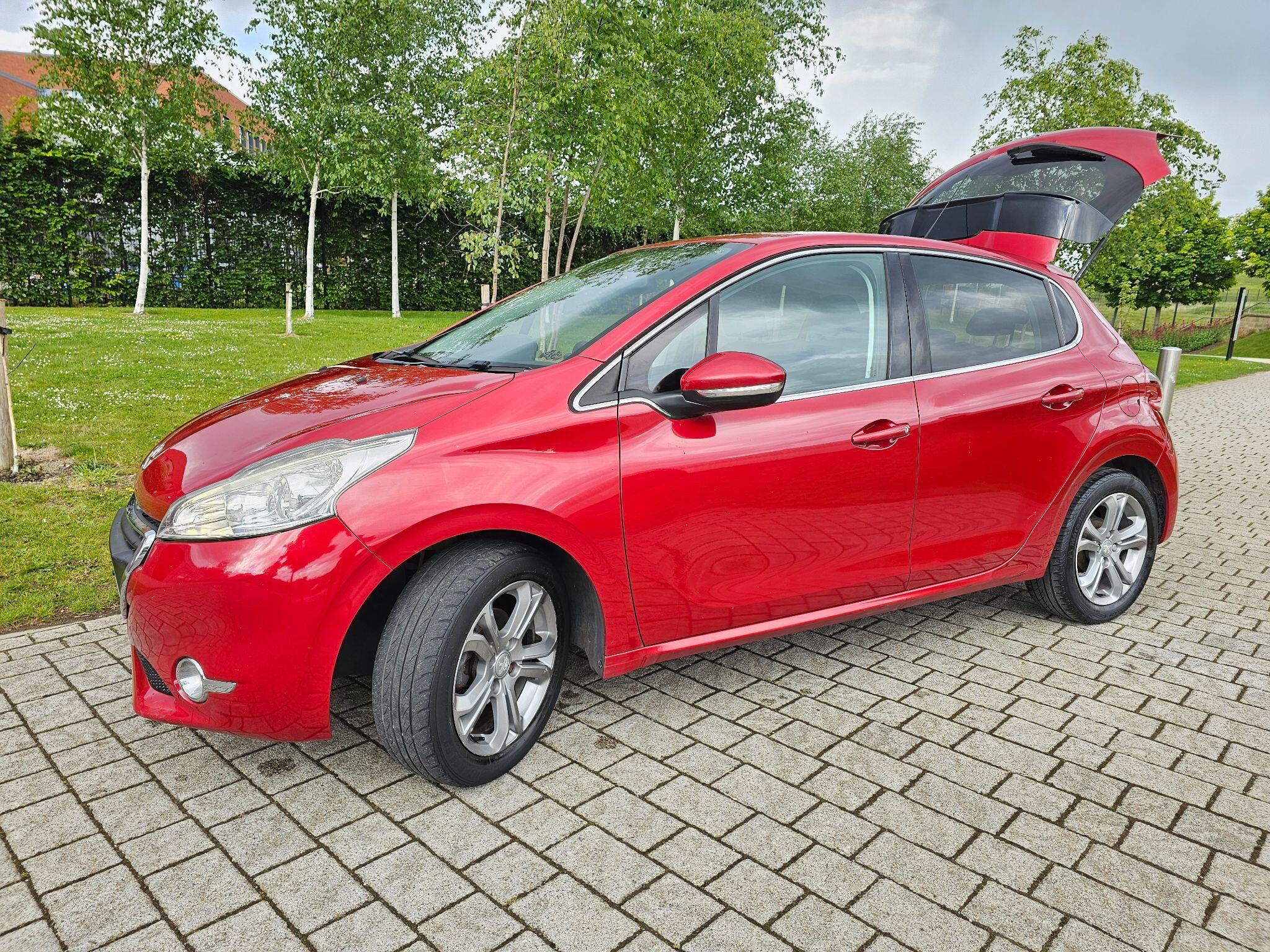 Peugeot 208 - Image 38
