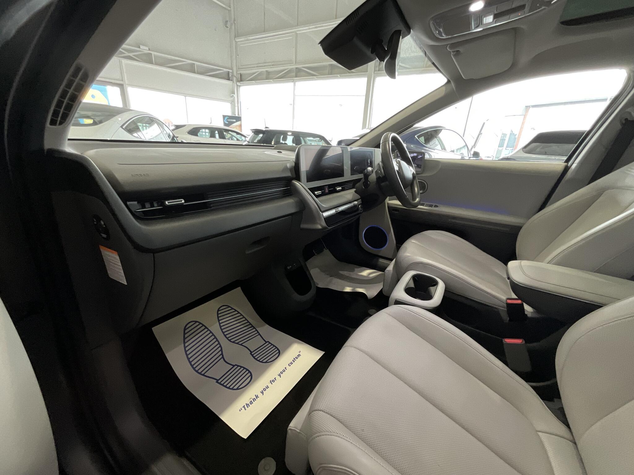 Hyundai Ioniq 5 - Image 15