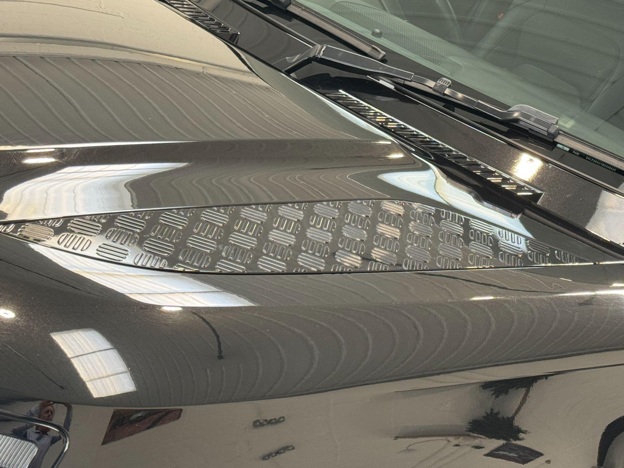 Land Rover Defender 90 - Image 60