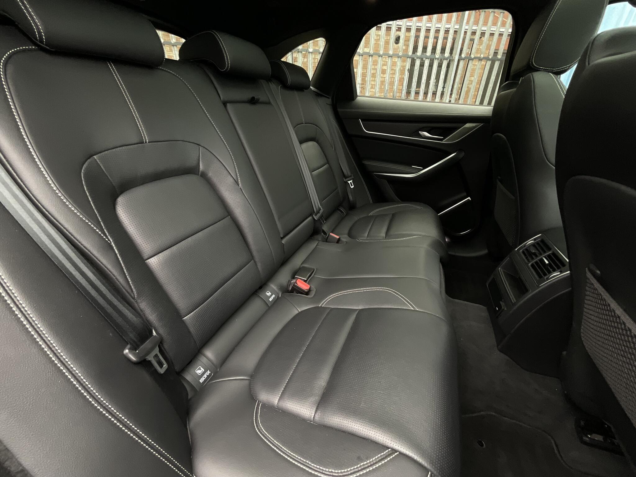 Jaguar F-Pace - Image 11
