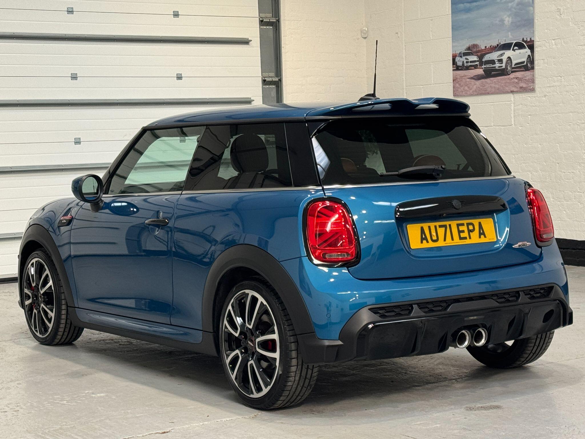 MINI Hatch - Image 15