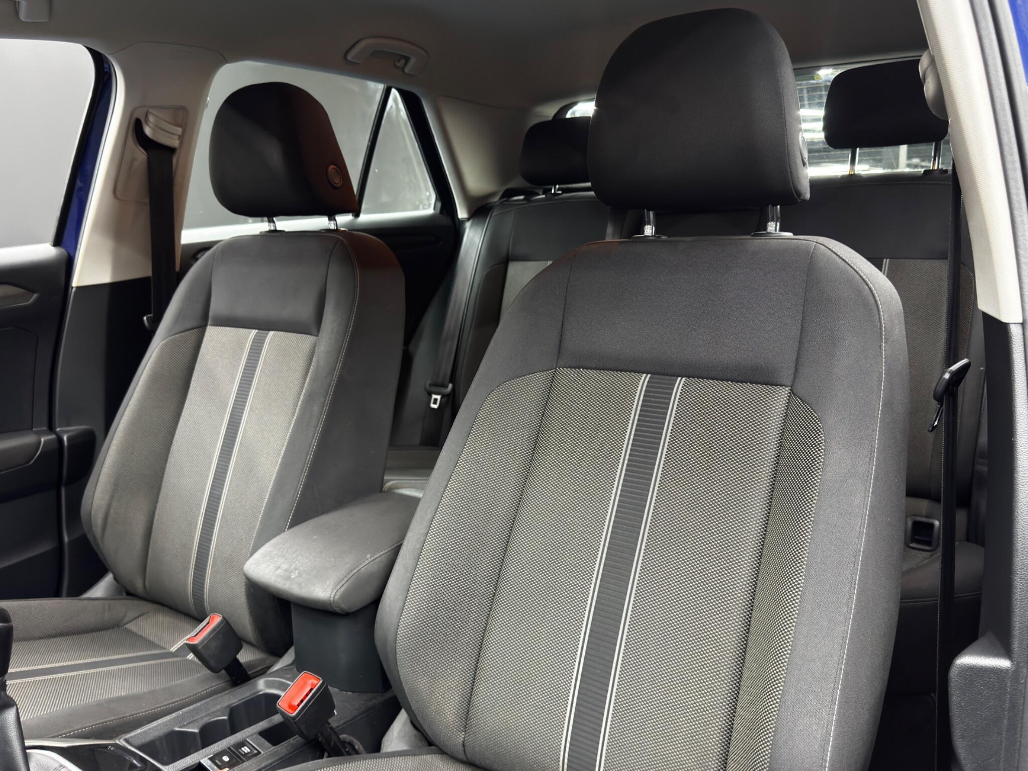 Volkswagen T-Roc - Image 14