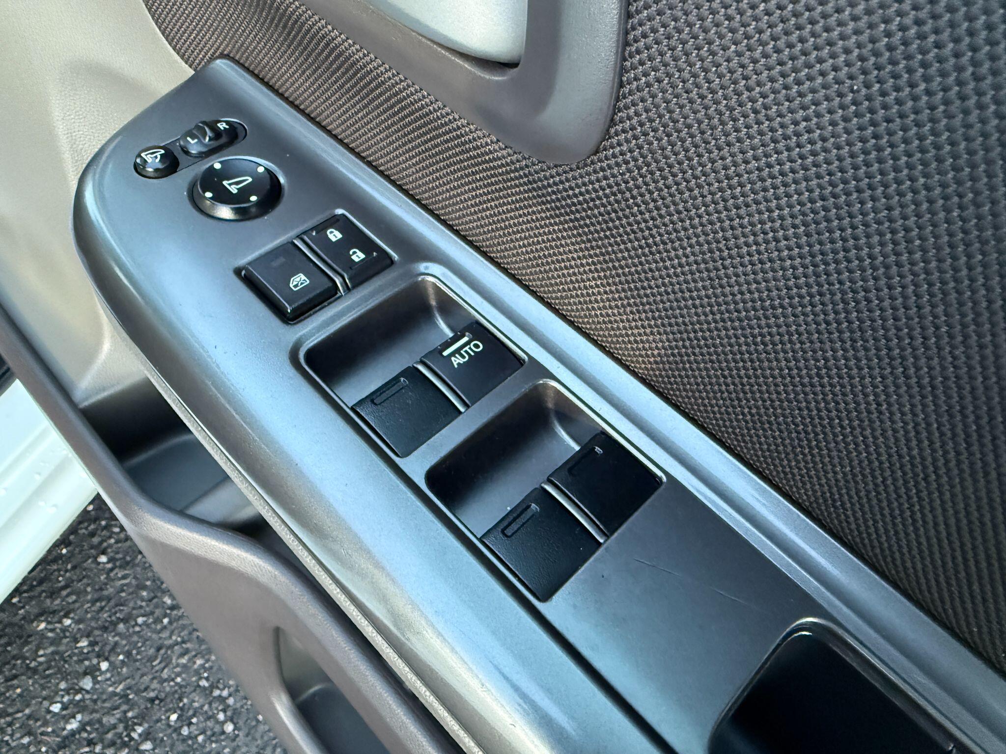 Honda Freed - Image 68