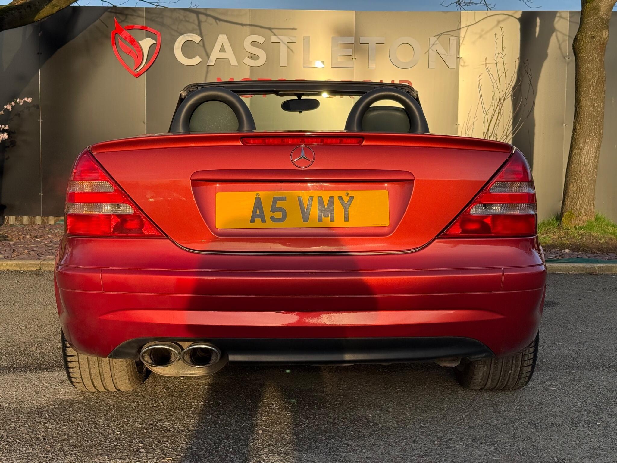 Mercedes SLK - Image 22