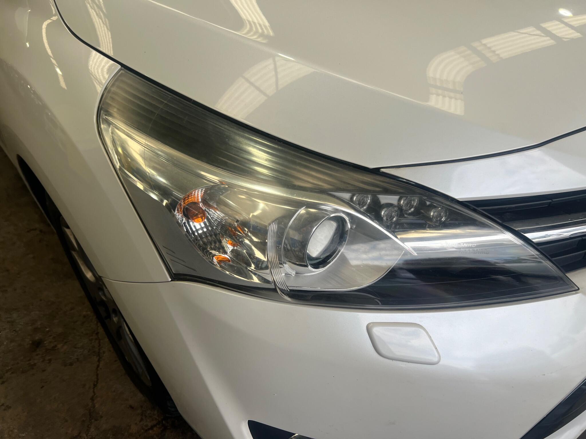 Toyota Verso - Image 10