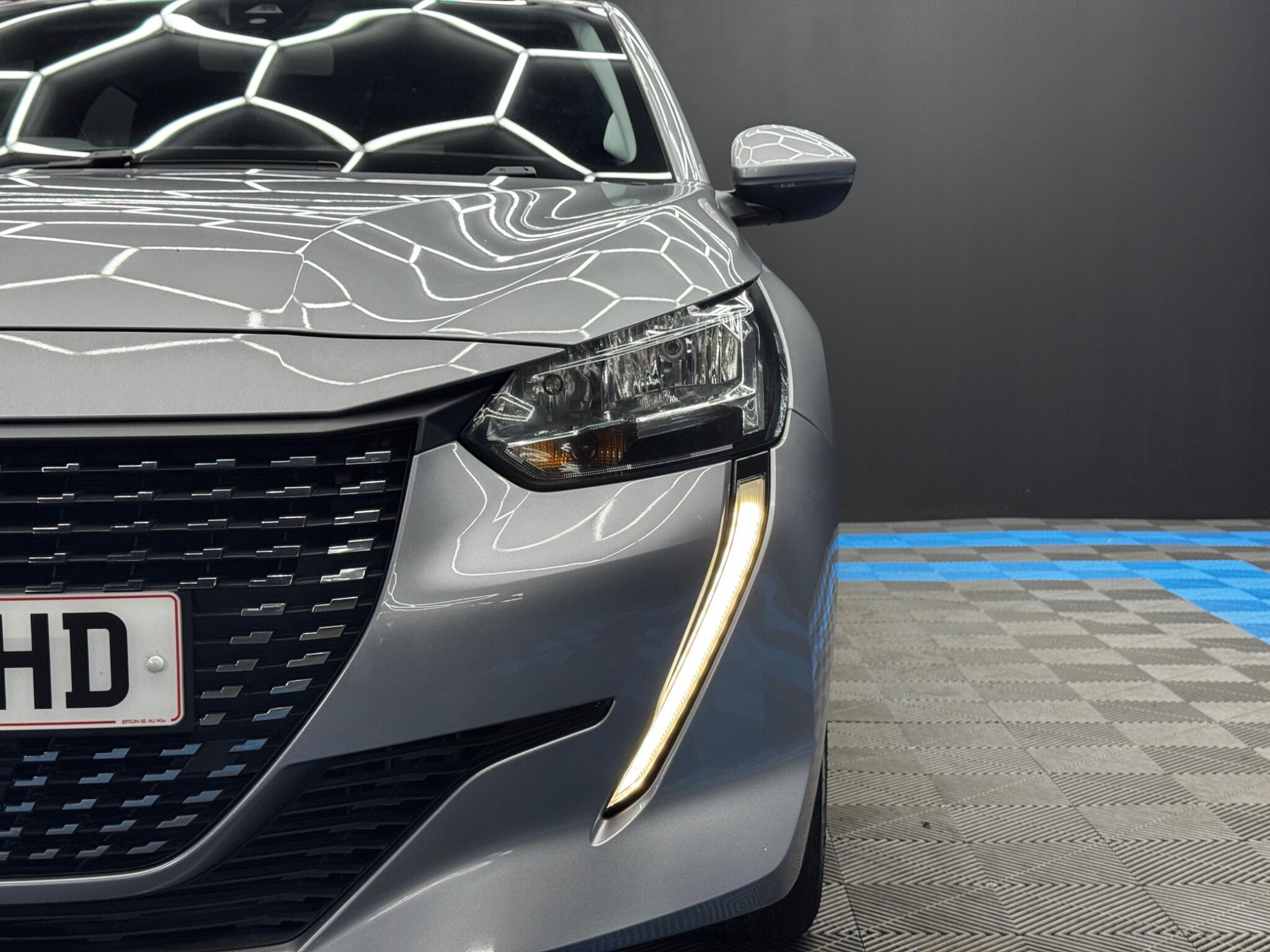 Peugeot 208 - Image 41