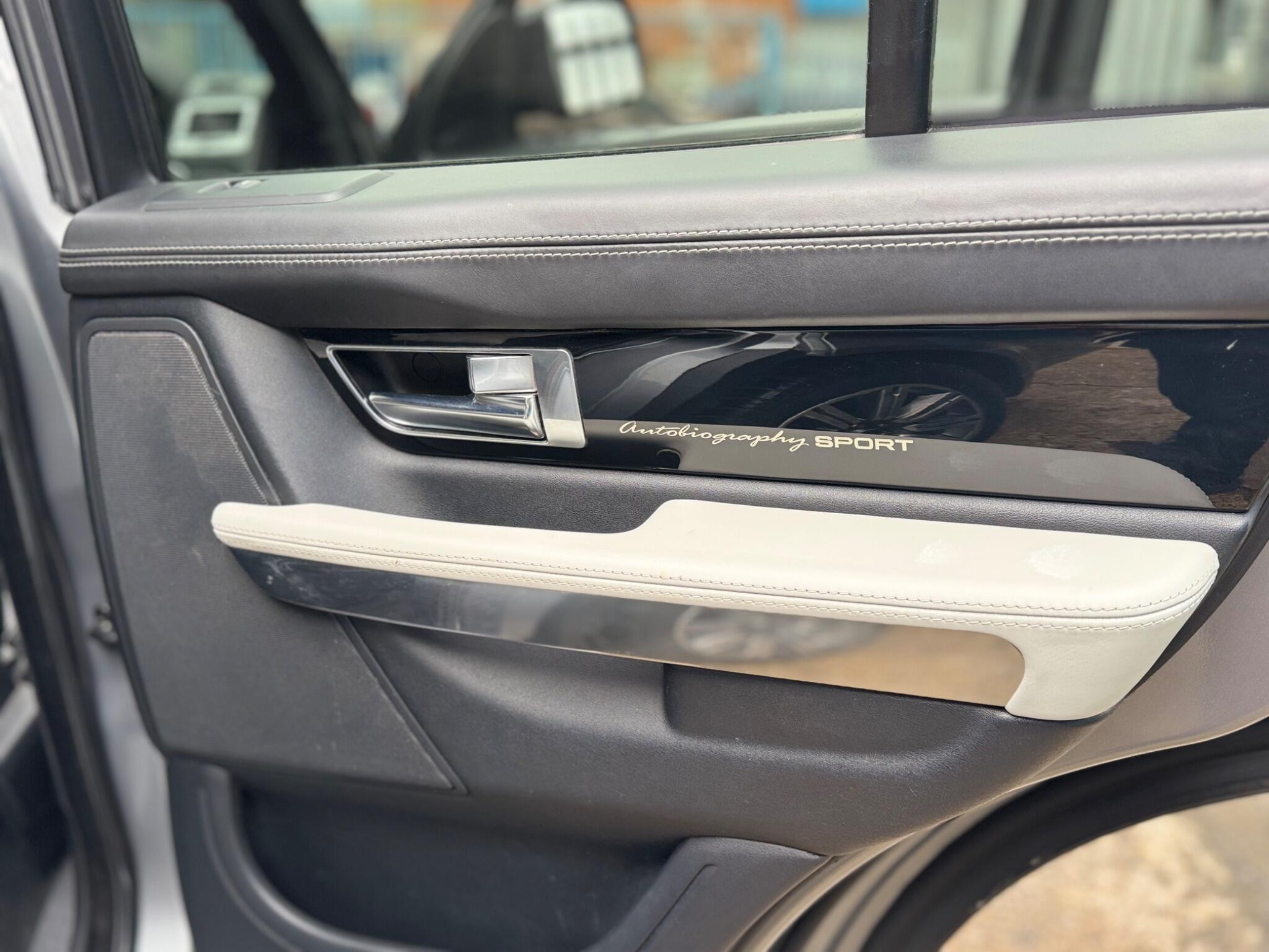 Land Rover RANGE ROVER SPORT - Image 42