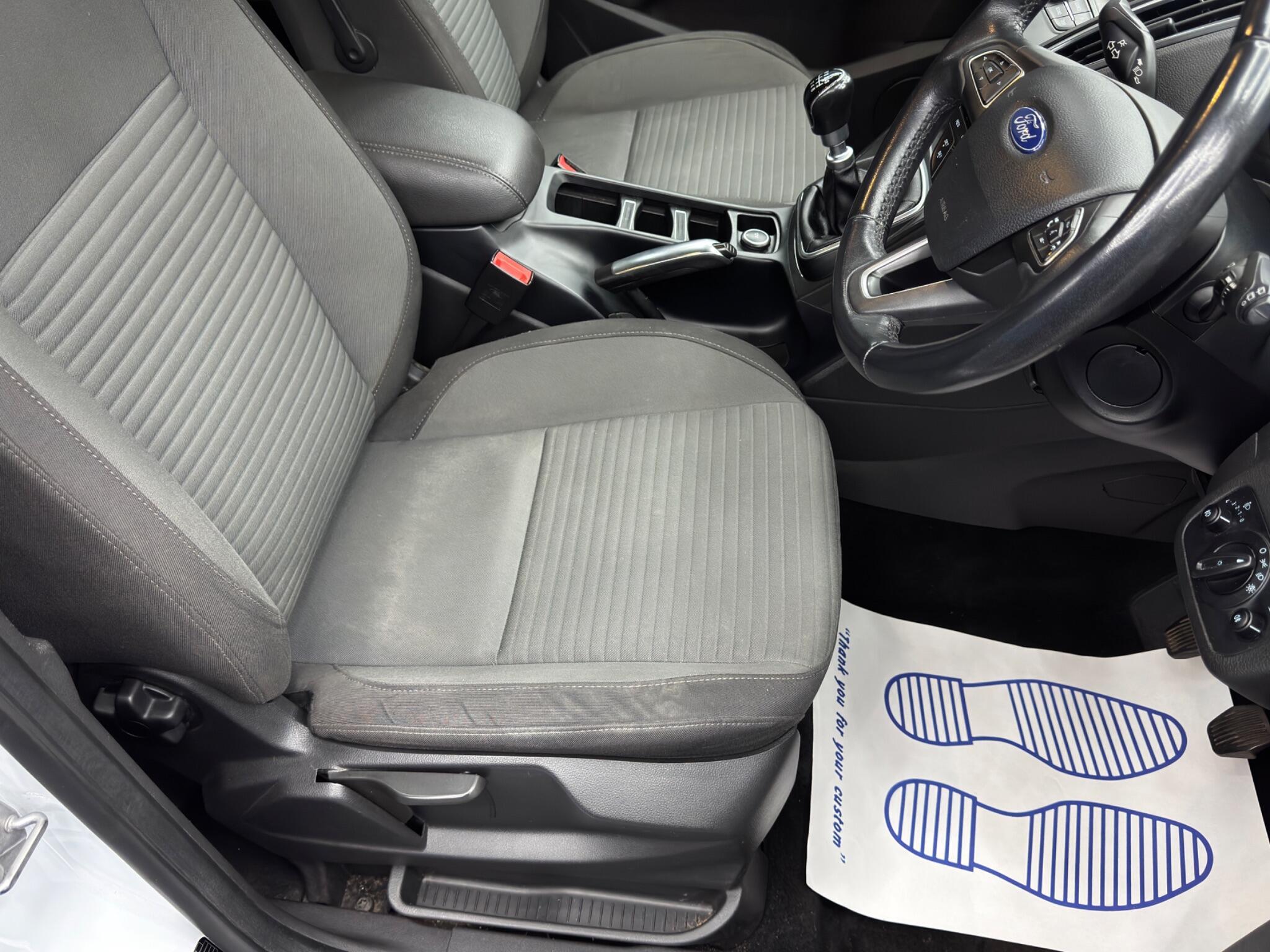 Ford C-MAX - Image 13