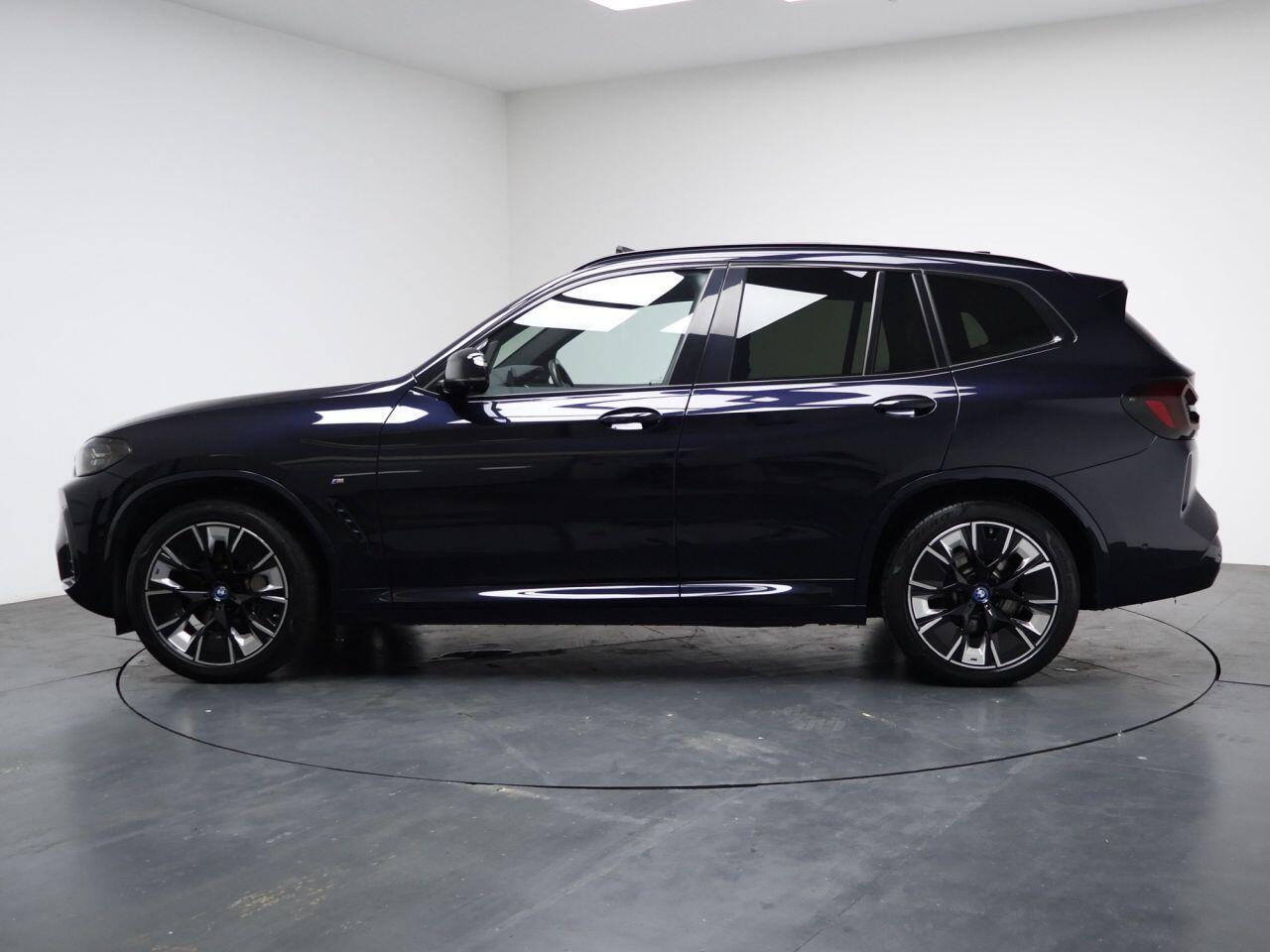 BMW iX3 - Image 8