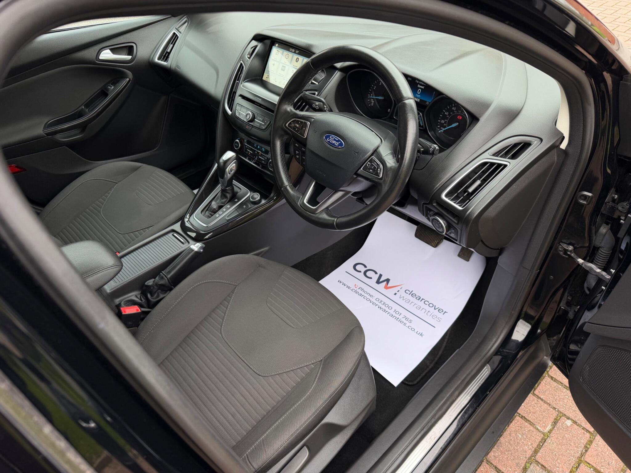 Ford Focus - Image 31