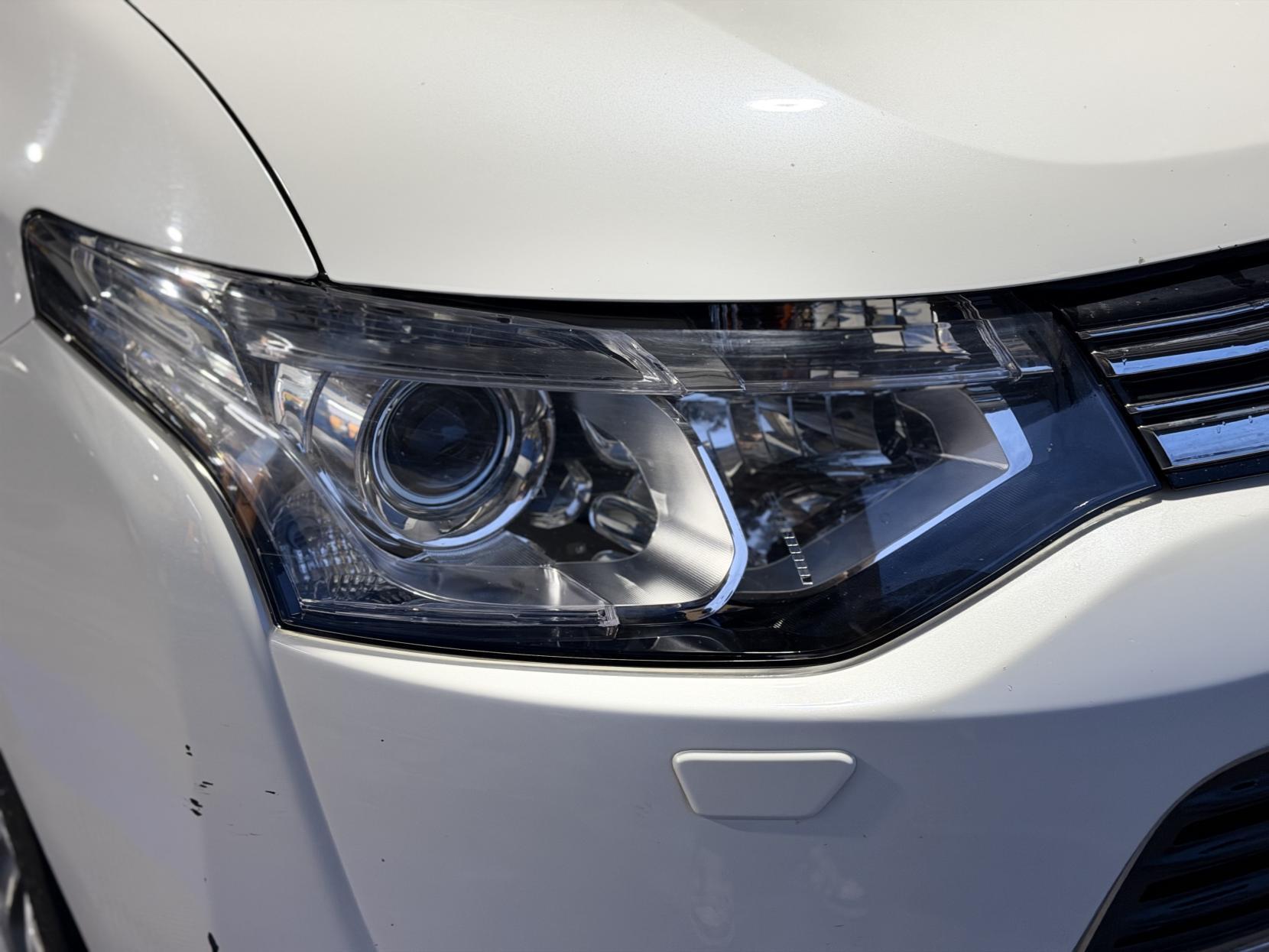 Mitsubishi Outlander - Image 9