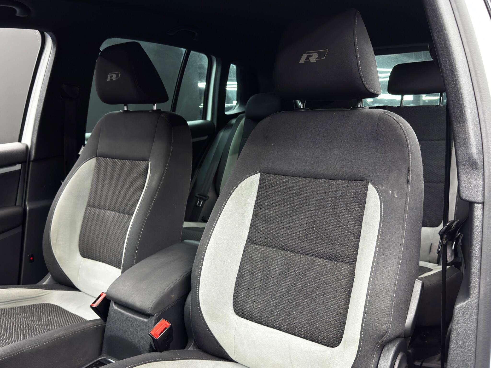 Volkswagen Tiguan - Image 14