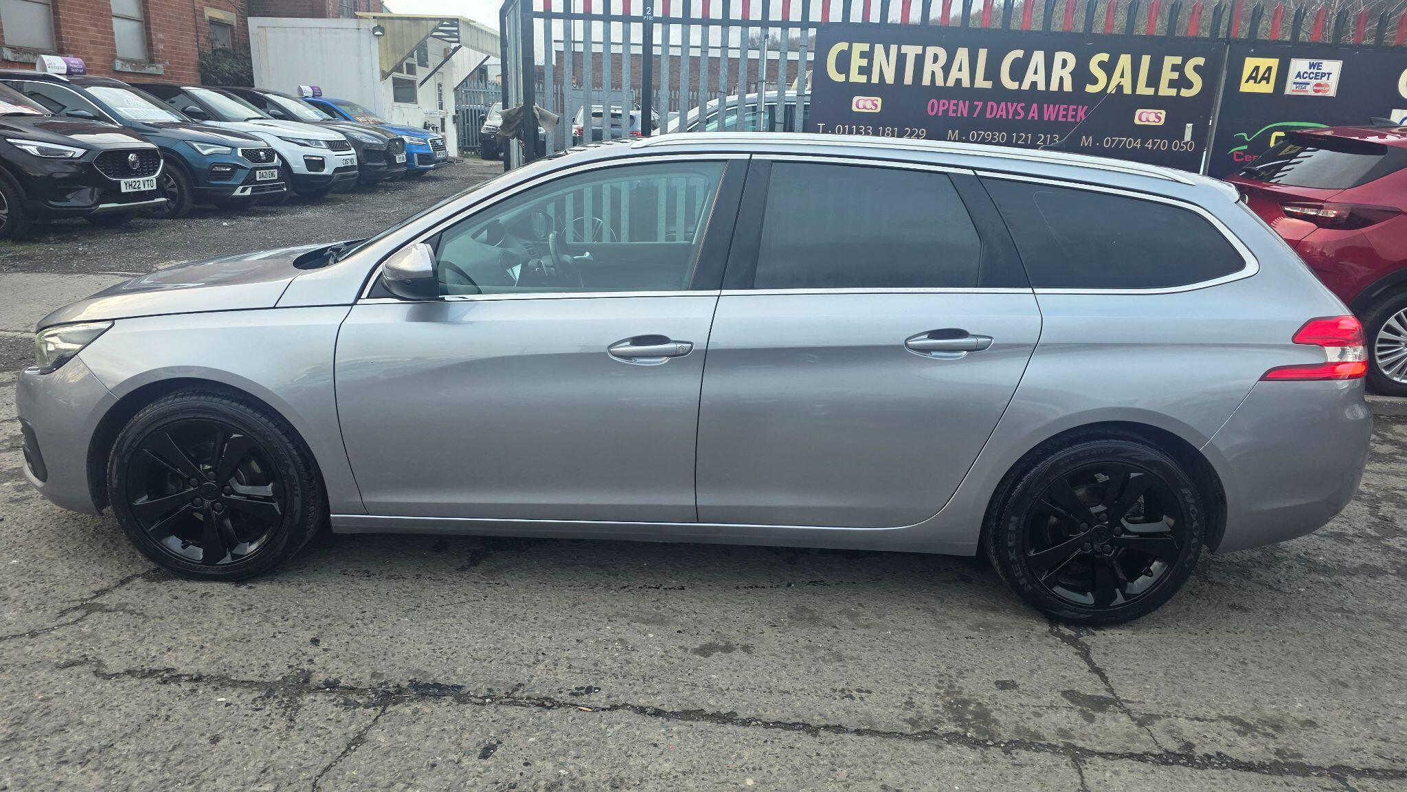 Peugeot 308 SW - Image 15