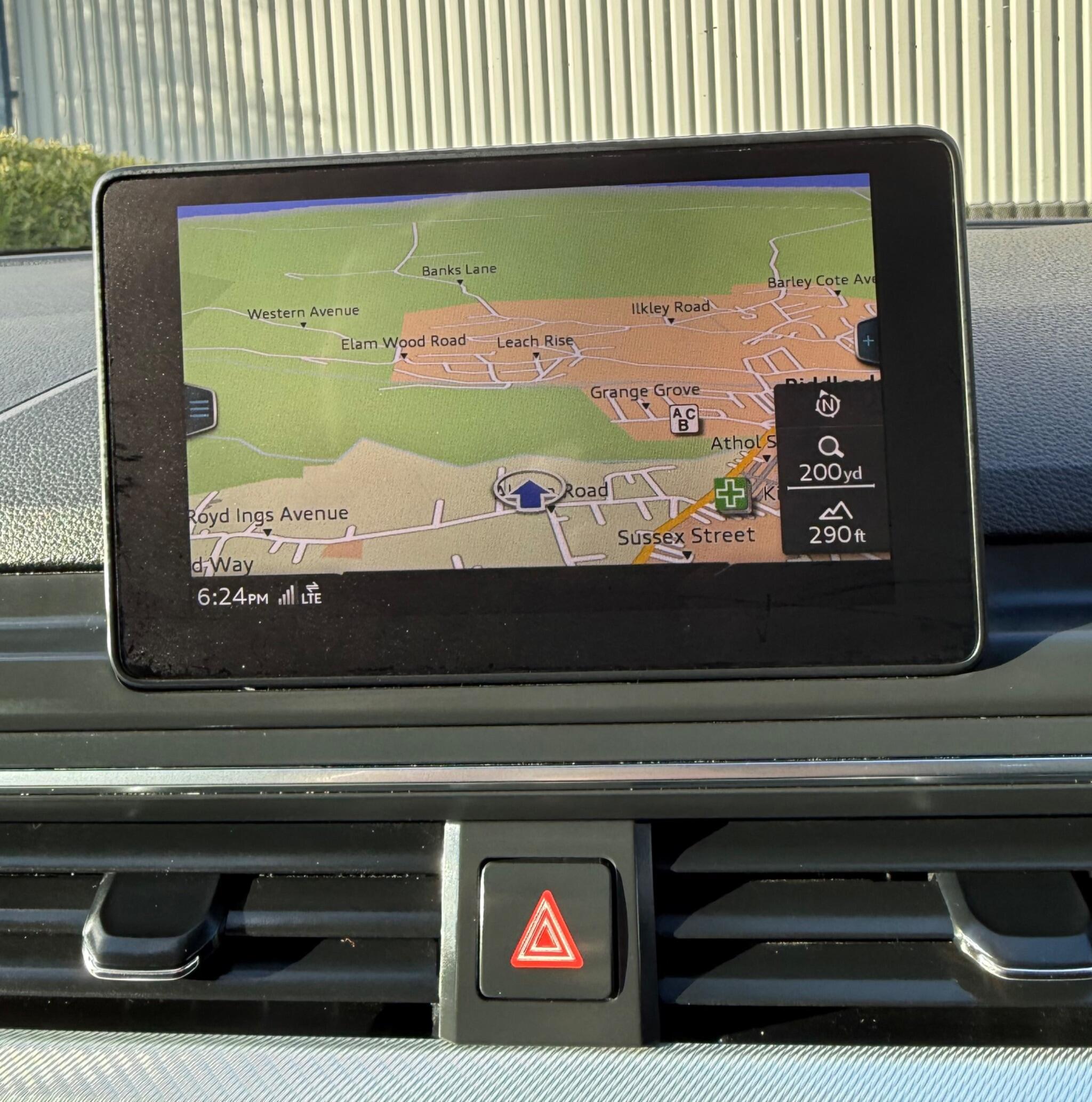 Audi A4 Avant - Image 37