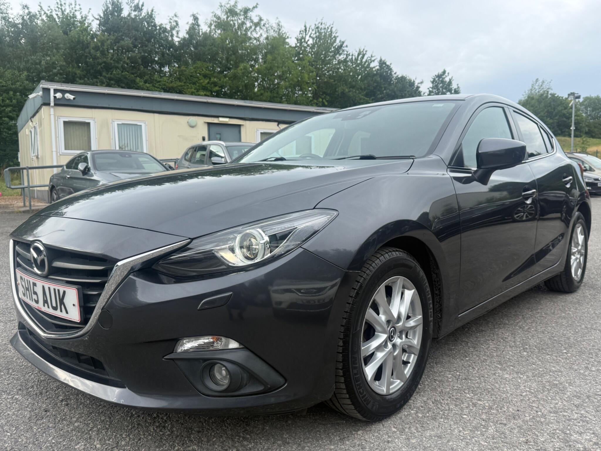 Mazda MAZDA3 - Image 3