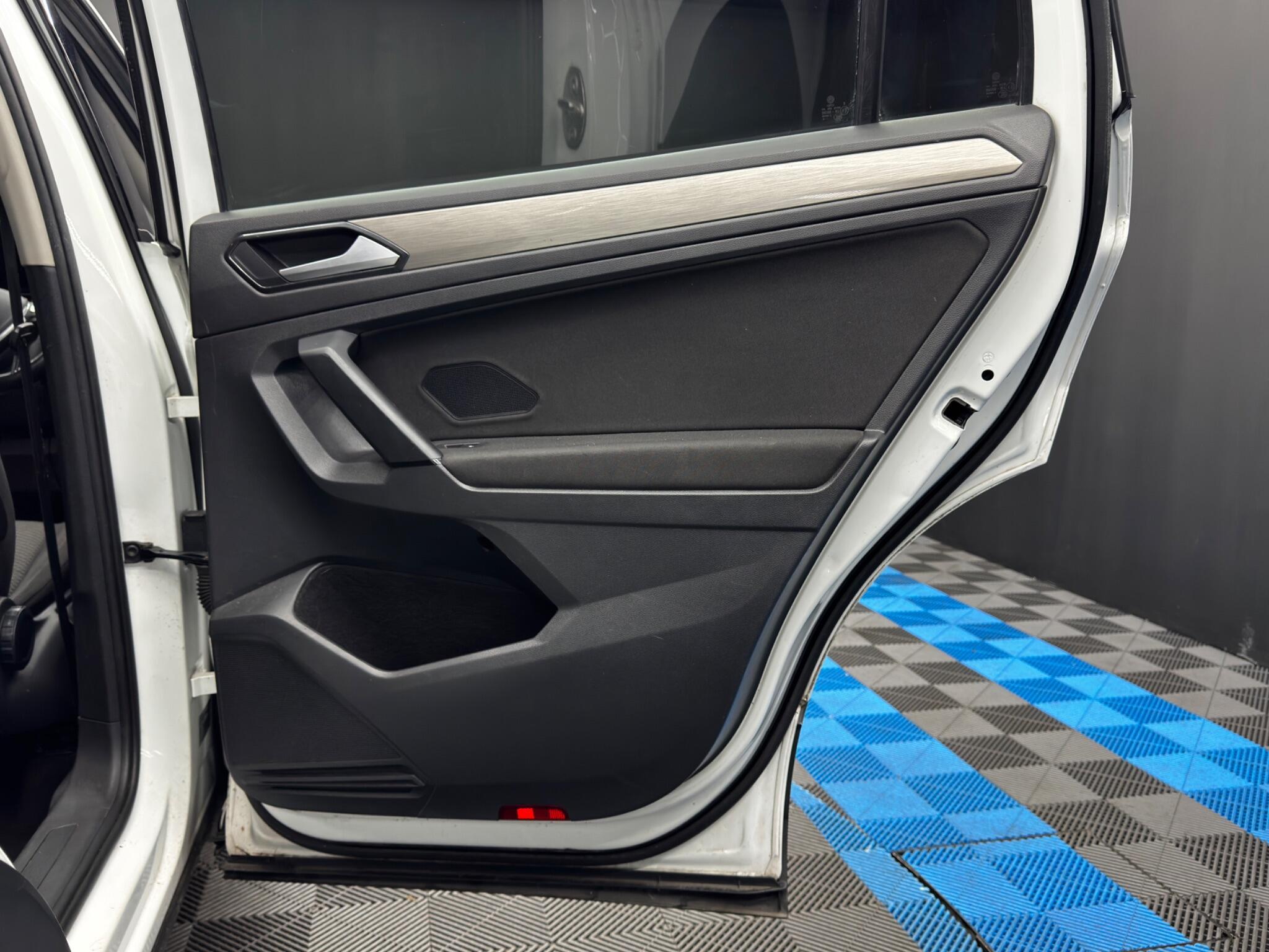 Volkswagen Tiguan Allspace - Image 44