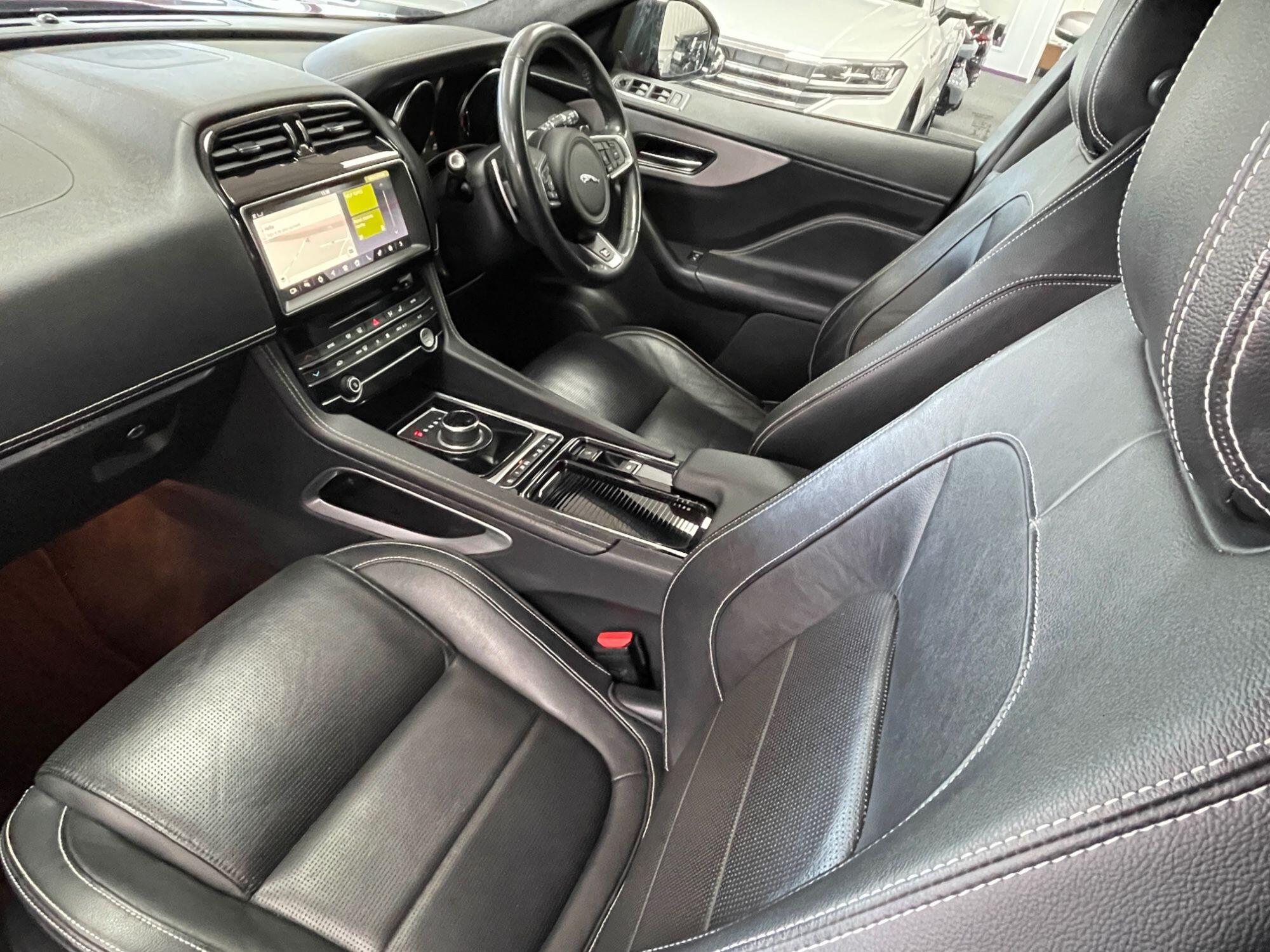 Jaguar F-Pace - Image 31