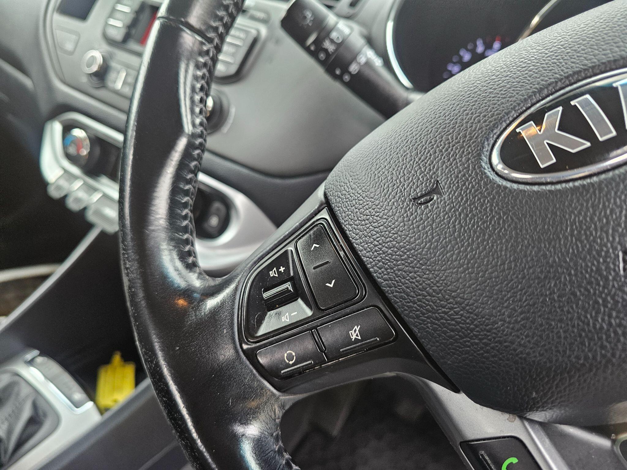 Kia Rio - Image 17