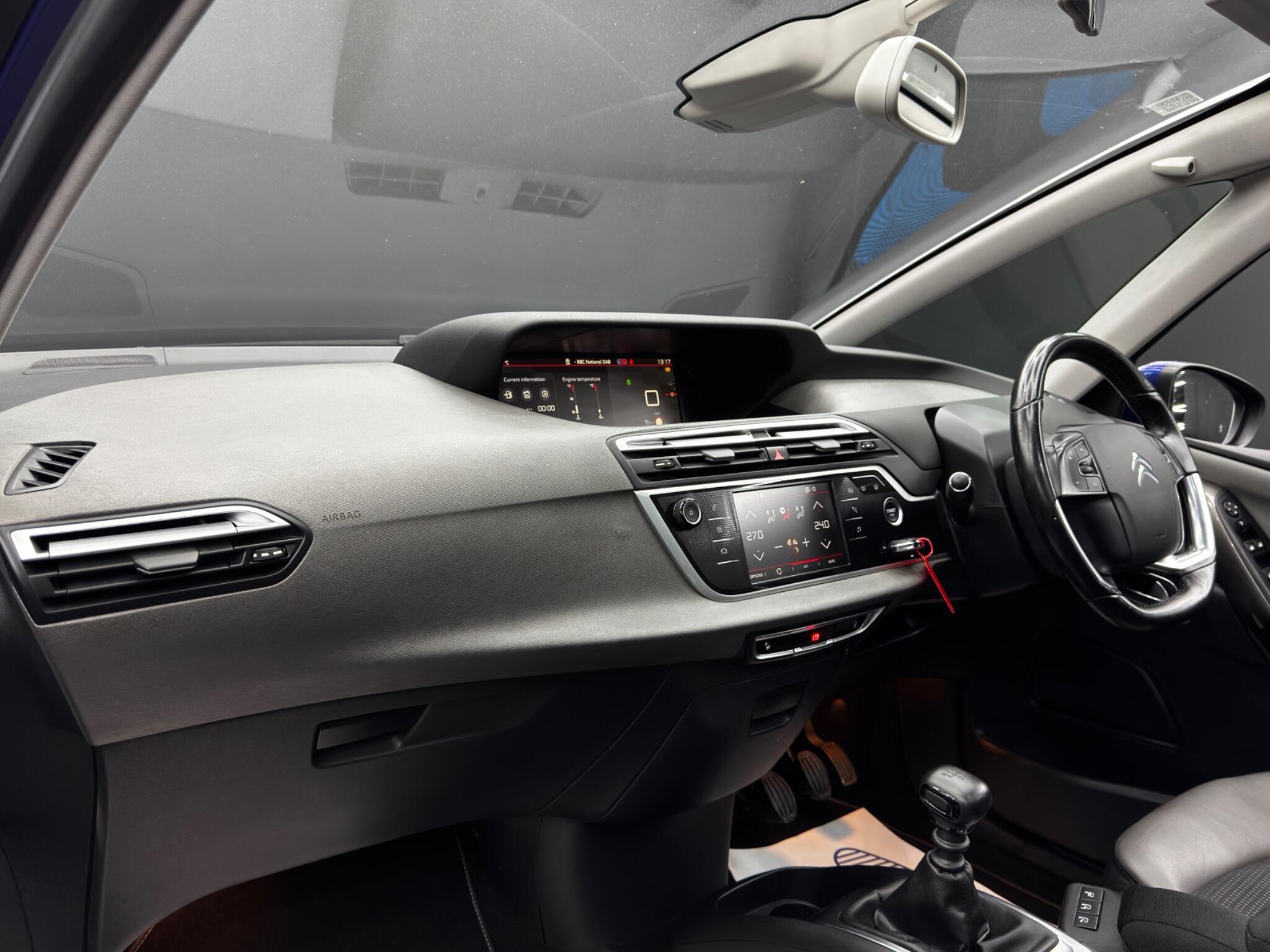 Citroen Grand C4 Spacetourer - Image 11
