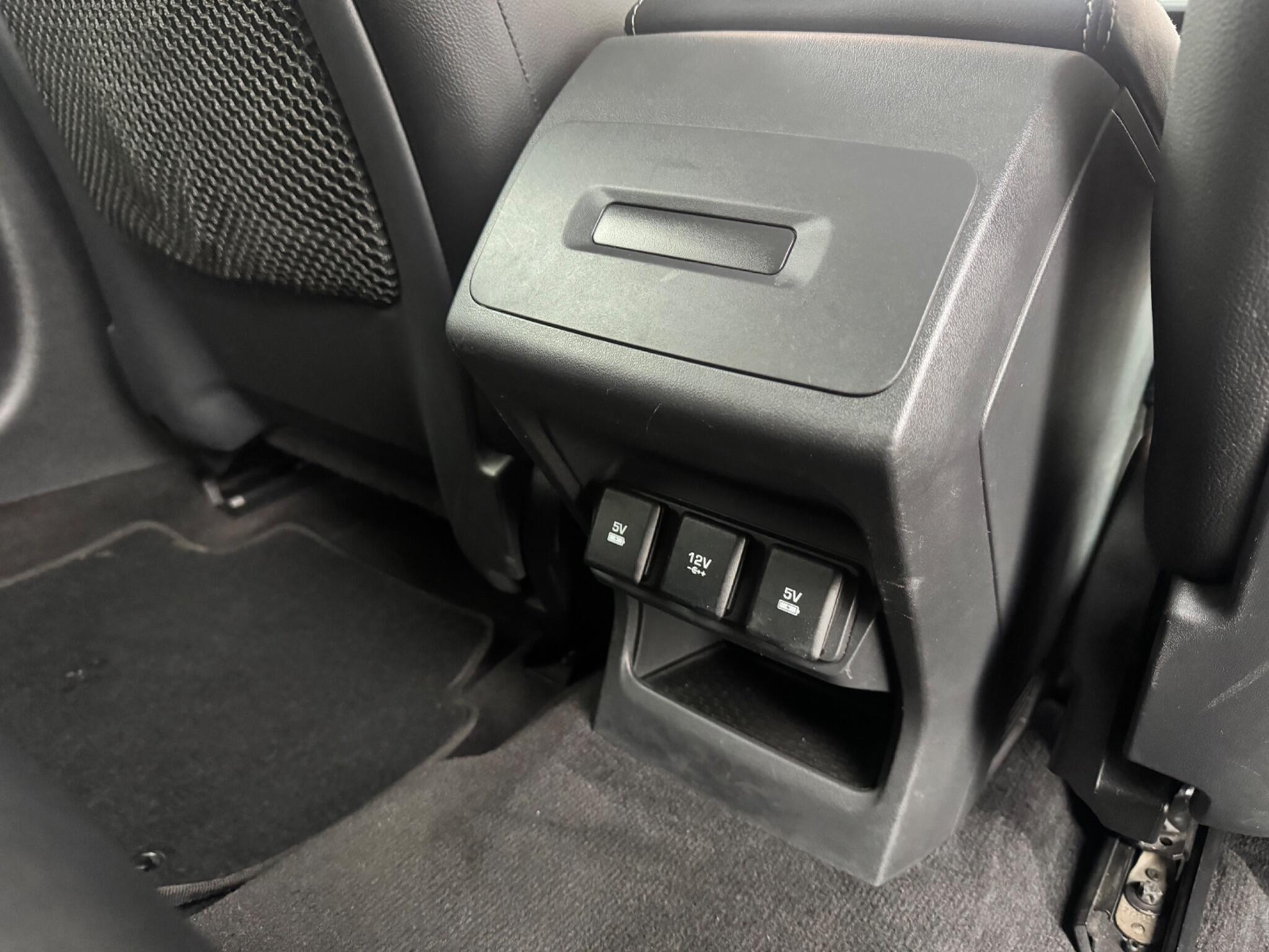 Jaguar I-Pace - Image 63