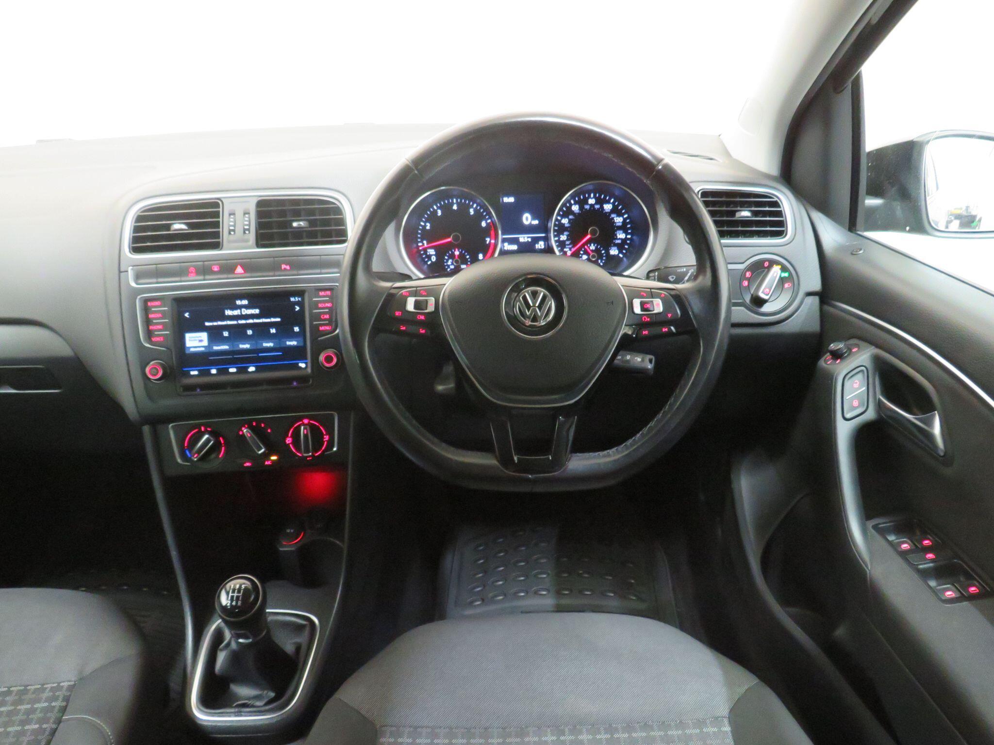 Volkswagen Polo - Image 14