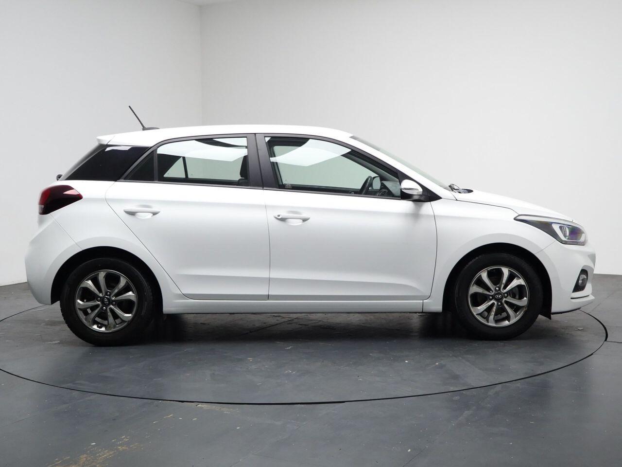 Hyundai i20 - Image 14