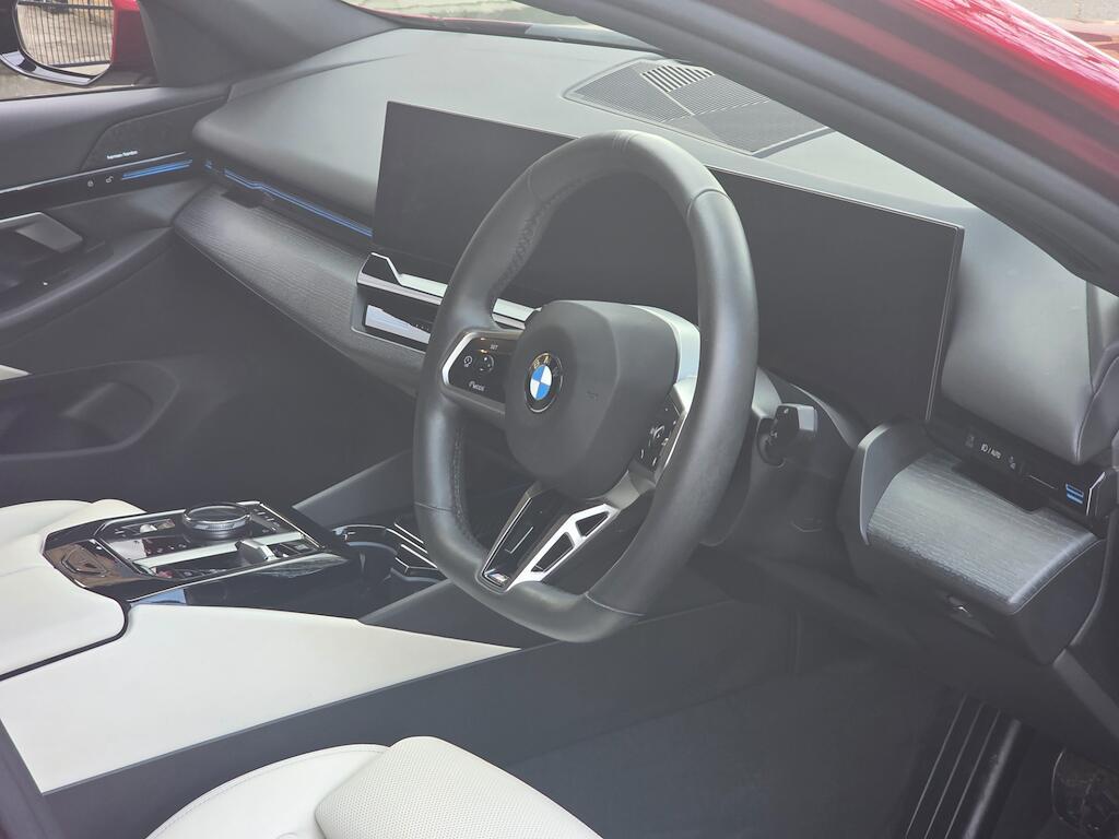 BMW 5 Series - Image 28