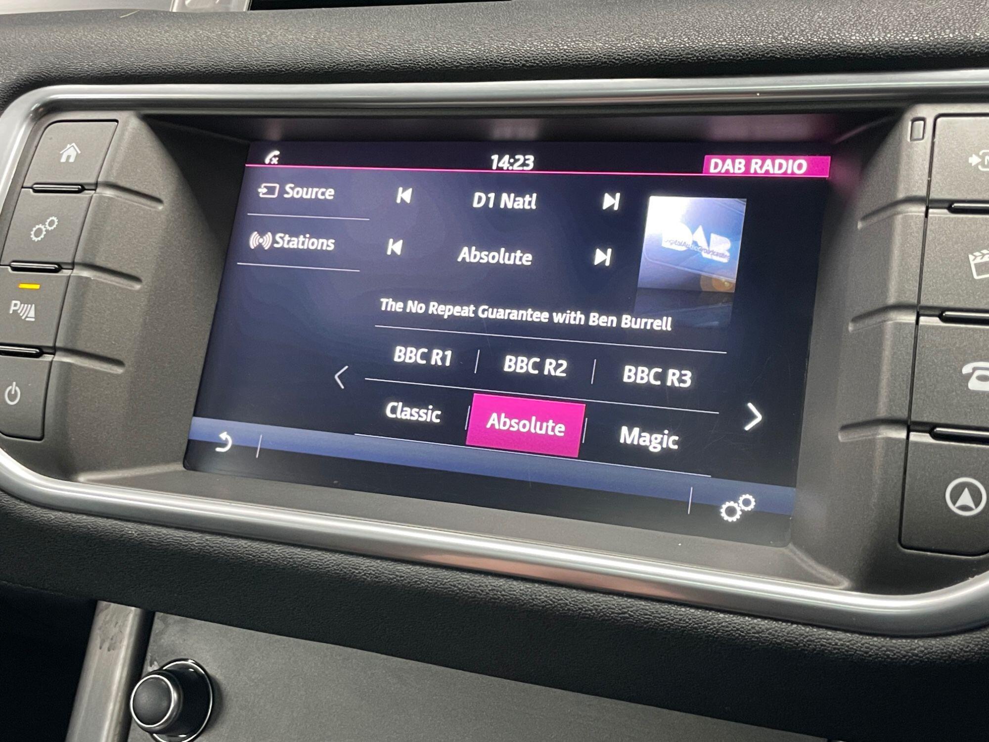 Land Rover Range Rover Evoque - Image 40