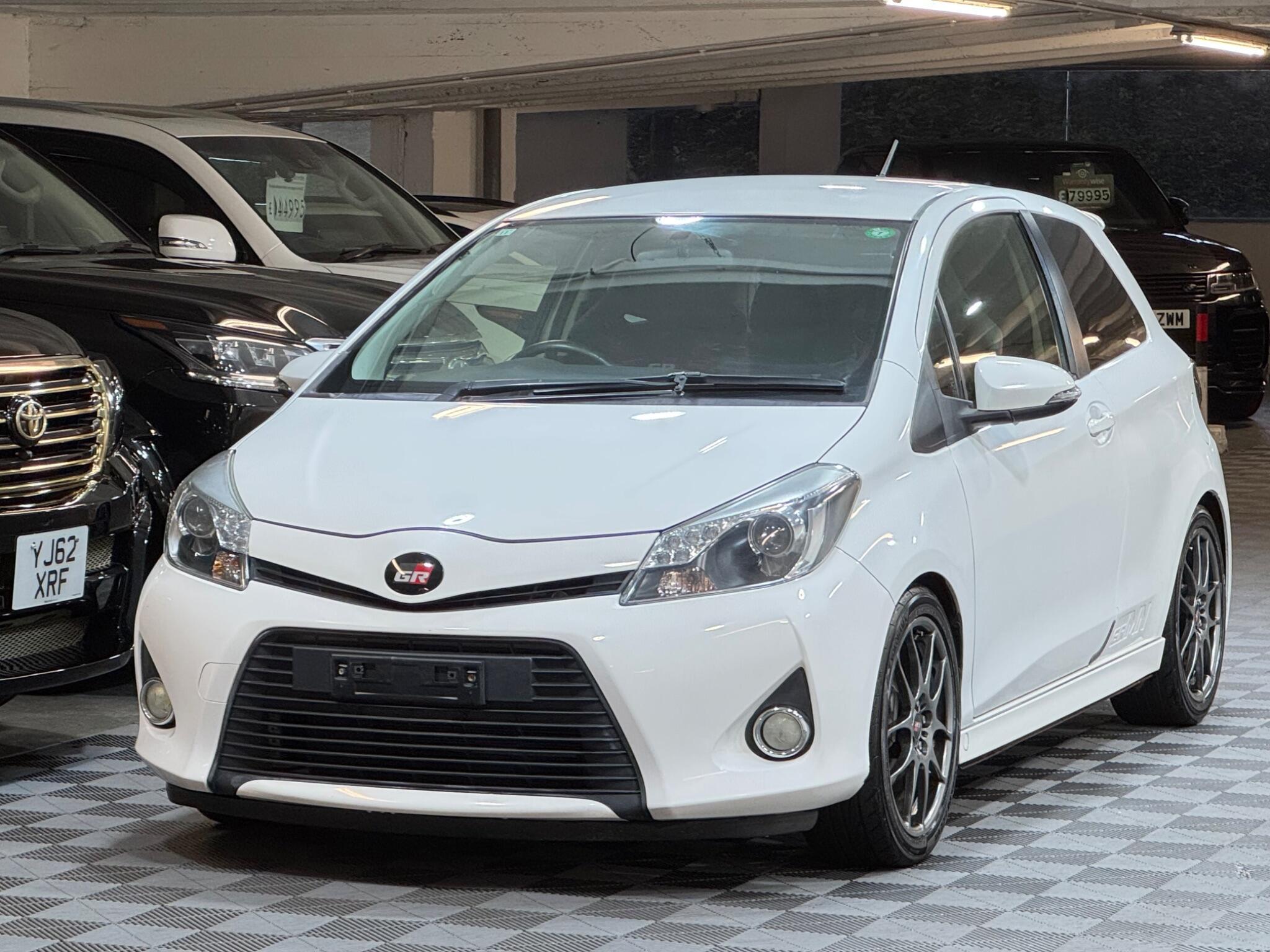 Toyota VITZ - Image 6