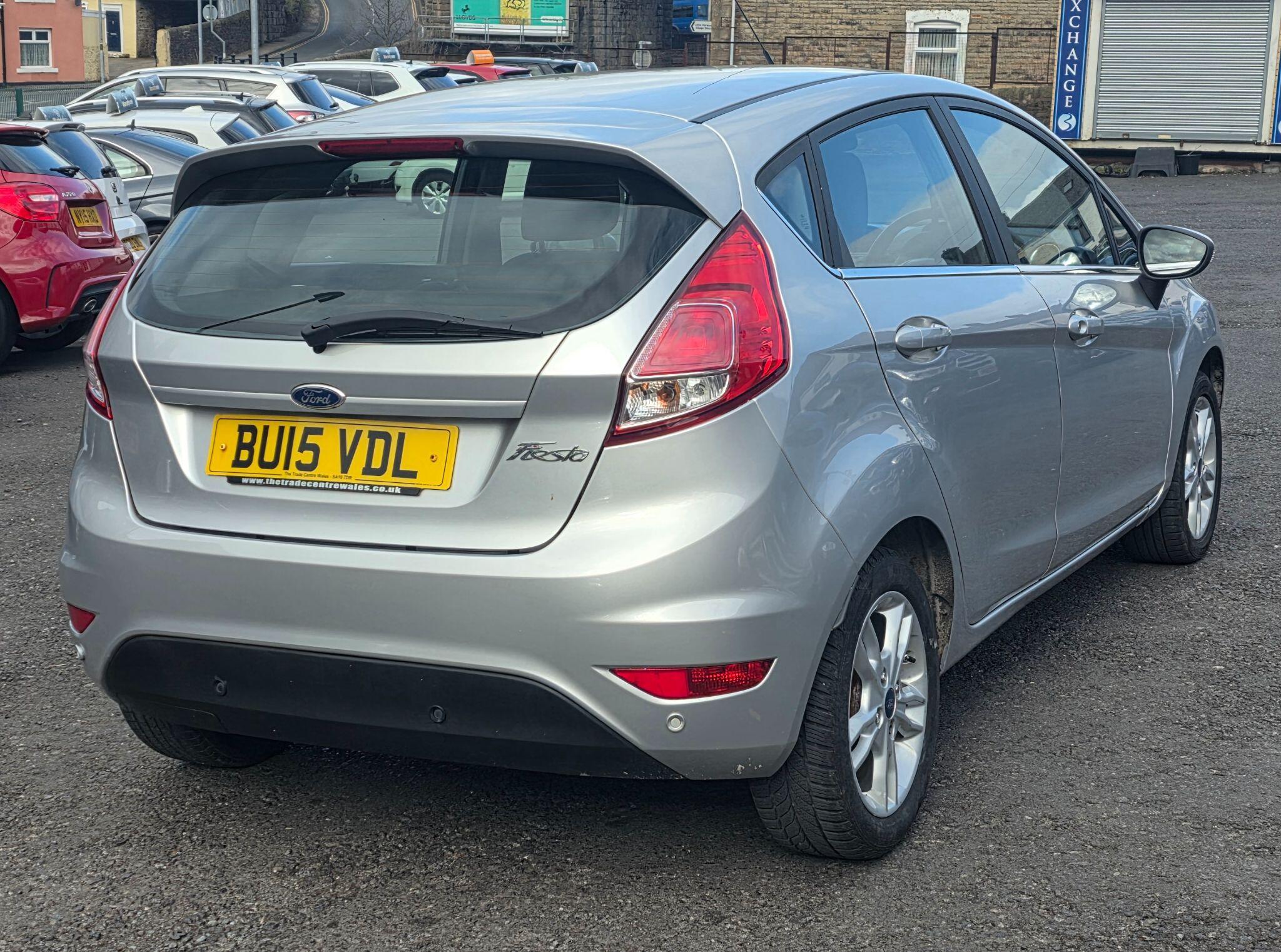 Ford Fiesta - Image 7