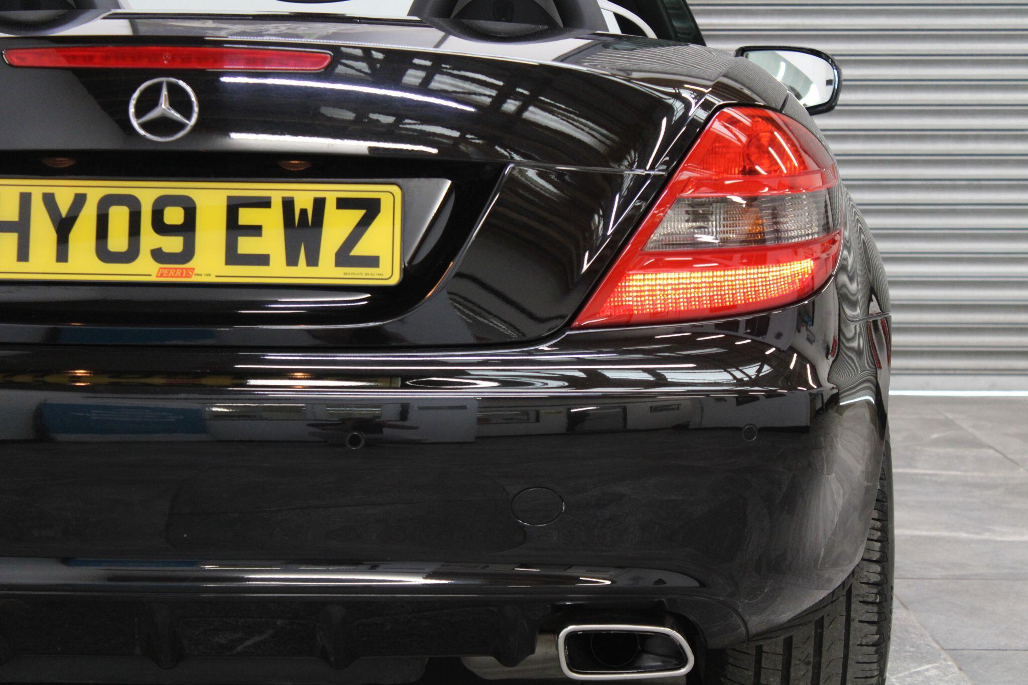 Mercedes SLK - Image 15